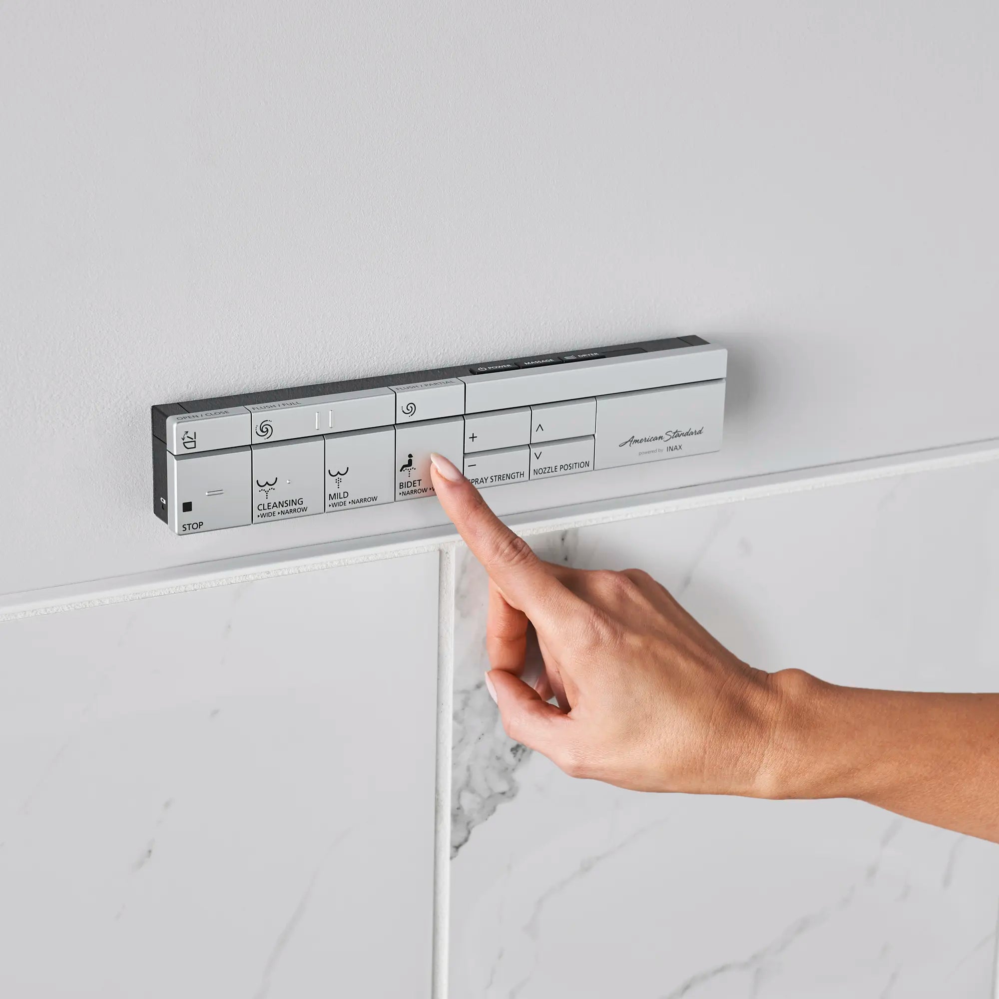 Toilette SpaLet® Advanced Clean 100 à chasse double, 4,9 Lpc (1,32 gpc) et 3,4 Lpc (0,92 gpc / // BLANC ALBÂTRE // 102960_L-7602632000200A_2_CDNwebp.webp