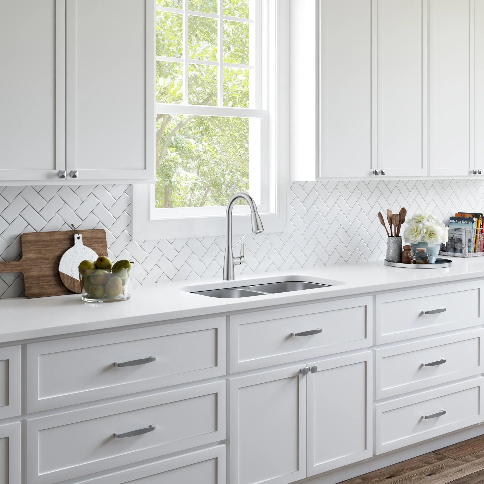 Robinet de cuisine Colony® PRO à monocommande et jet double, 5,7 L/min (1,5 gpm) // INOX // 153330_B-7077300.075_1_0_CDNwebp_fa037dc5-9c90-44b3-b5fd-da567d5fc8d3.webp