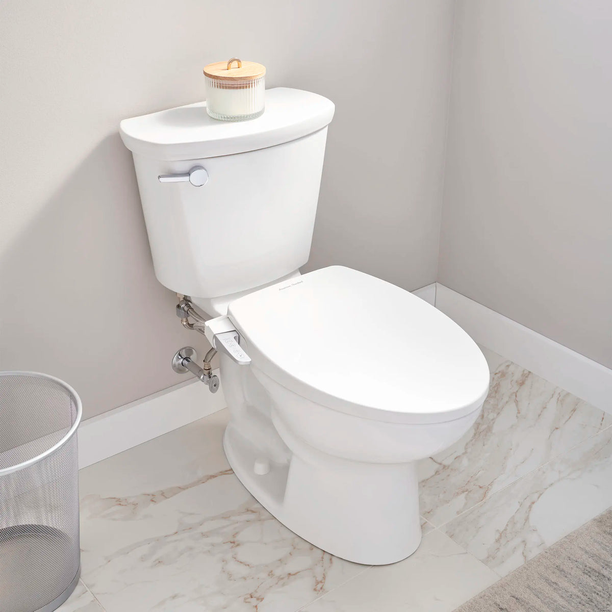 AquaWash® - siège de bidet SpaLet® profilé, non électrique avec commande manuelle // BLANC // 155716_B-215AA104.020_8033A65G.020_TopView_0_CDNwebp_79a63e63-7b68-4f7e-adbf-0de8af0879eb.webp