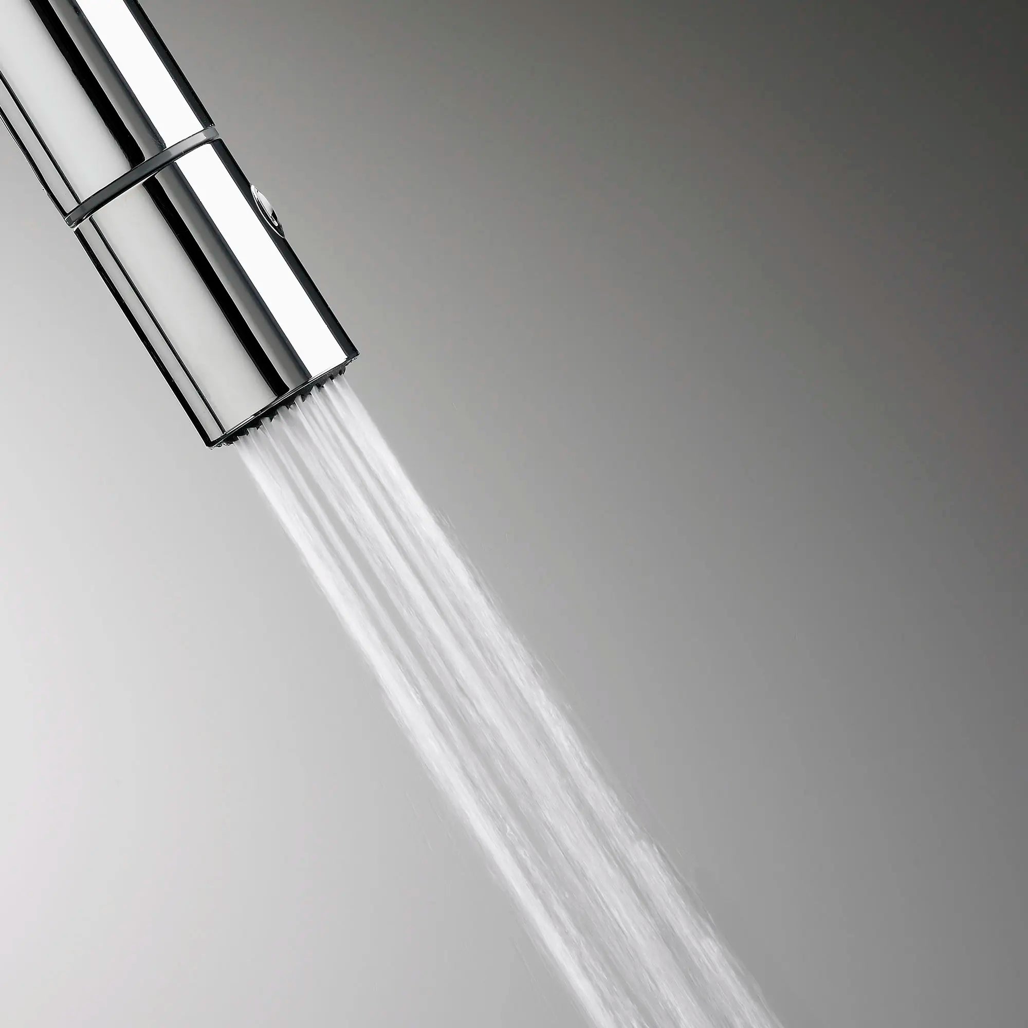 Robinet de cuisine rétractable Pekoe® à monocommande et jet double, 2,2 gpm (8,3 L/min) // CHROME POLI // 168078_4332310_0_CDNwebp.webp