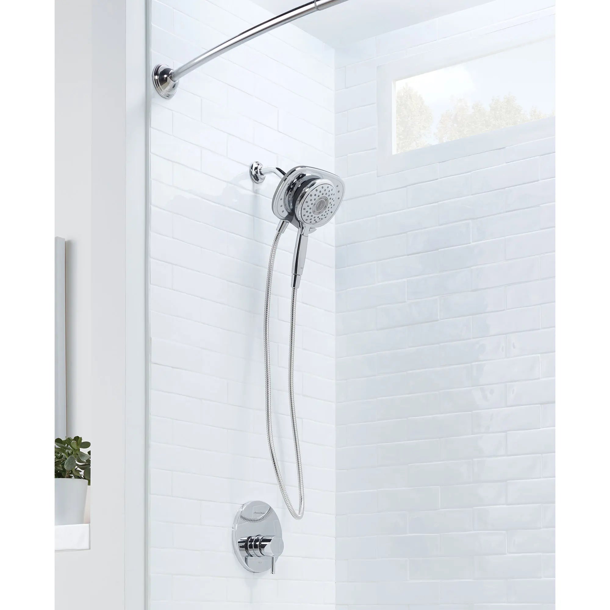 Pomme de douche Spectra® Duo 1,8 GPM 4 fonctions 2 en 1 // CHROME POLI // 168098_B-1698254002_0_CDNwebp.webp