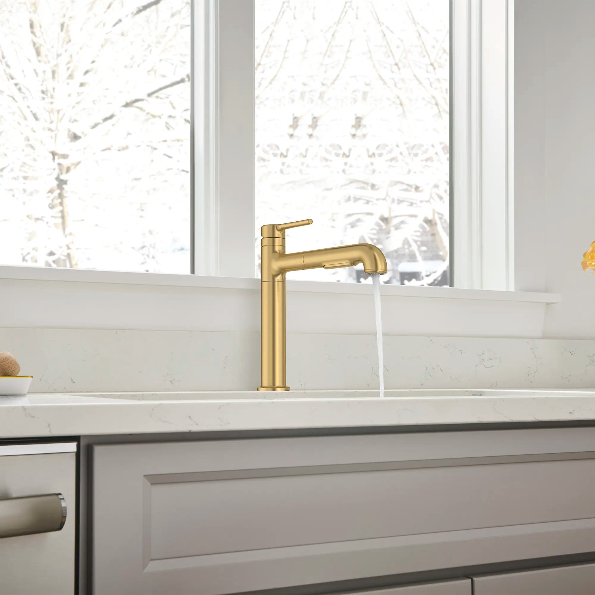 Robinet de cuisine rétractable Studio® S à jet double // AUBE FRAÎCHE BROSSÉ // 169318_StudioS_EnvironmentCloseUp_4803100.GN0_0001_Jun2023_0_CDNwebp.webp