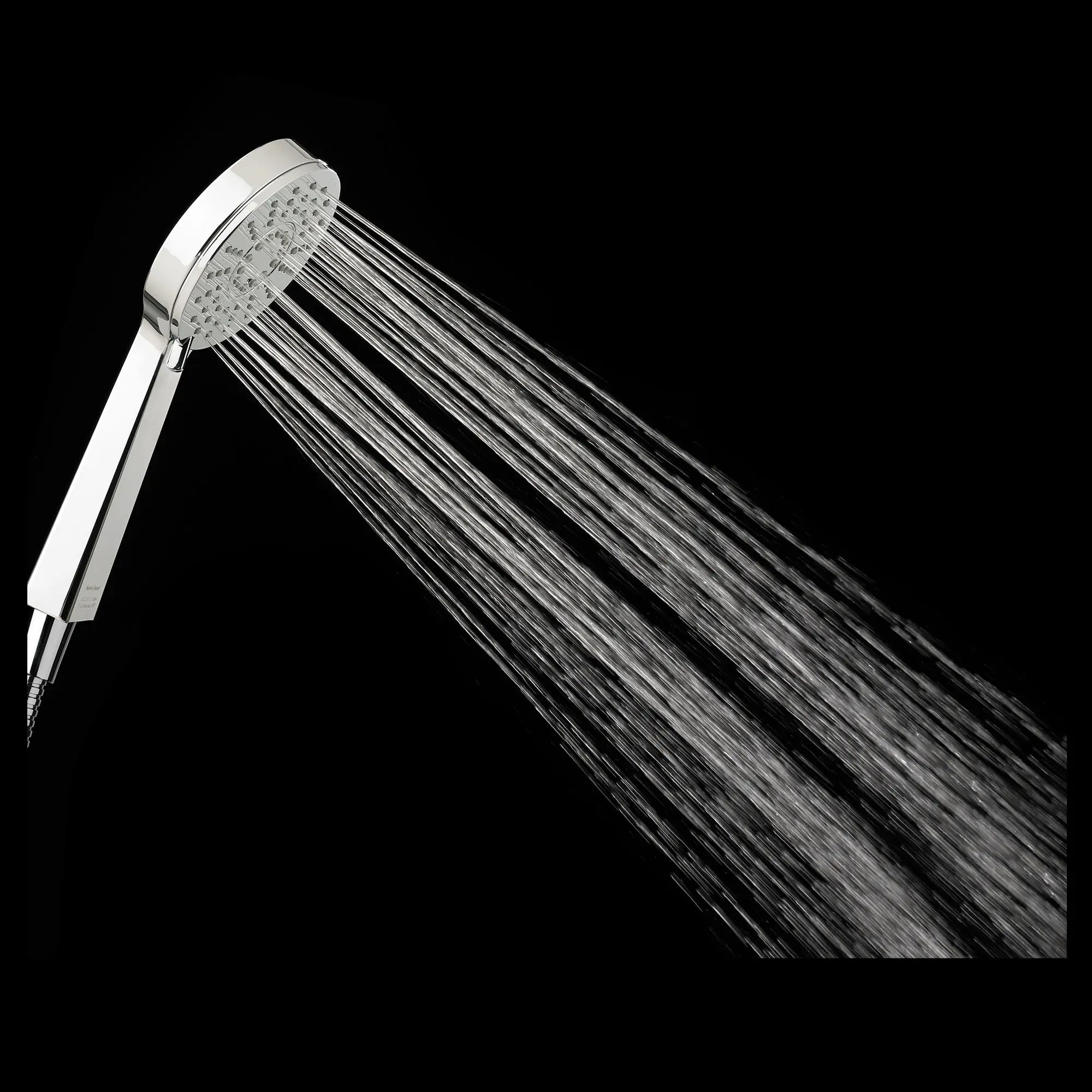 Douchette à 3 fonctions 3-7/8 po pour systèmes de douche, 2,0 gpm // CHROME POLI // 169931_P-1660144002_02_0_CDNwebp.webp