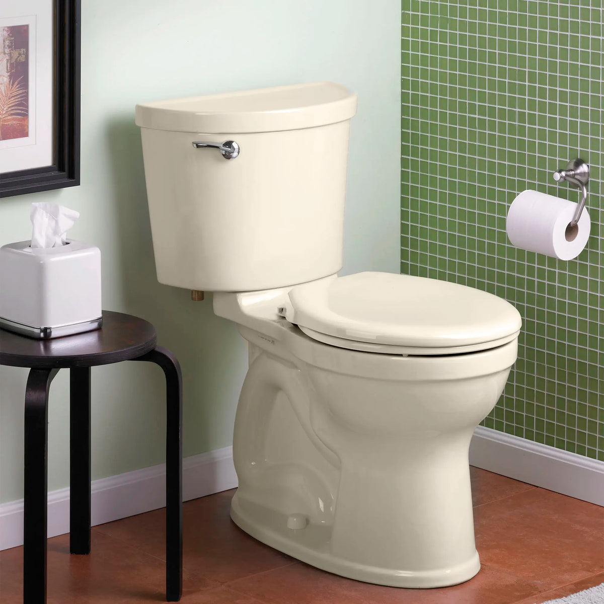 Toilette Champion® PRO, 2 pièces, 1,6 gpc/6,0 lpc,  à cuvette au devant rond à hauteur de chaise, sans siège // LIN // 174346_B-211BA104.021_211BA004.021_0_CDNwebp_c13f4947-cb89-4b47-9114-10e914534ded.webp