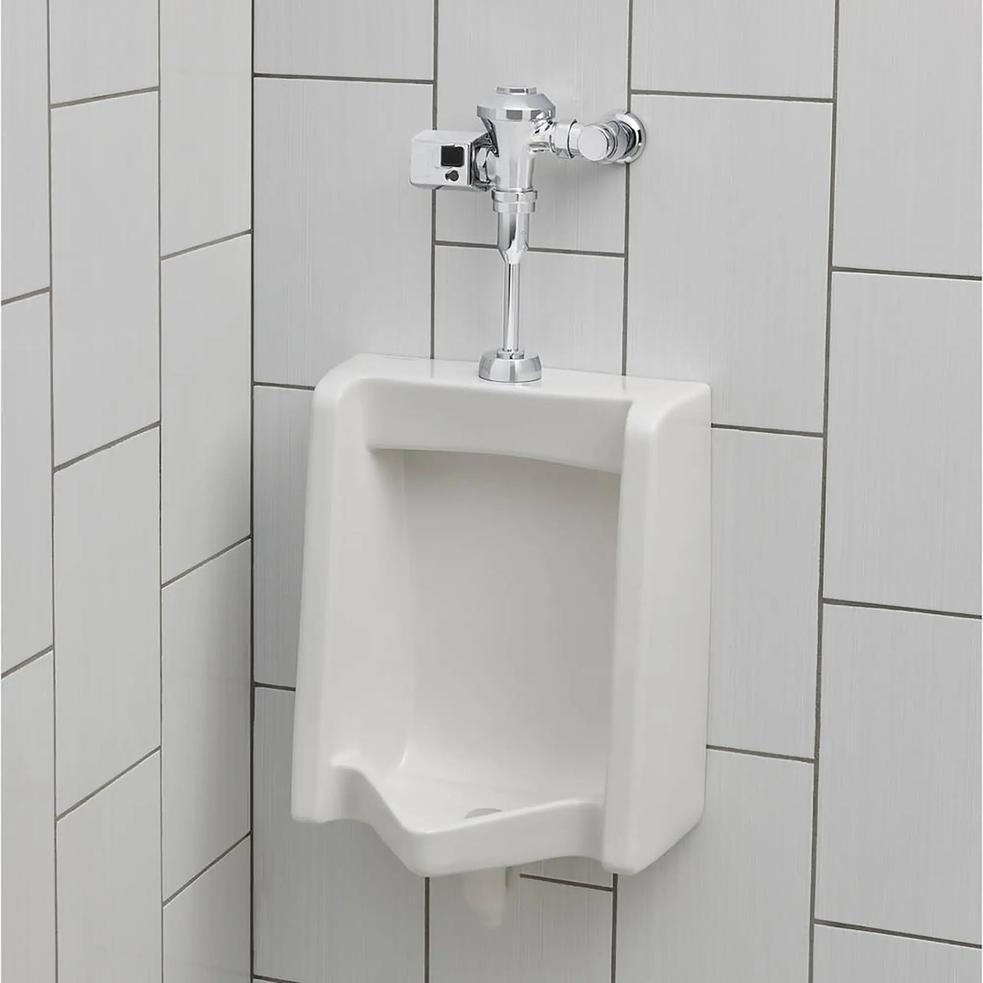 Ultima® - Robinets de chasse d’eau exposés à membrane à capteur pour urinoir, alimentation à pile, 1,0 gpc/3,8 lpc // CHROME POLI // 174666_B_6145SM101.002_0_CDNwebp.webp