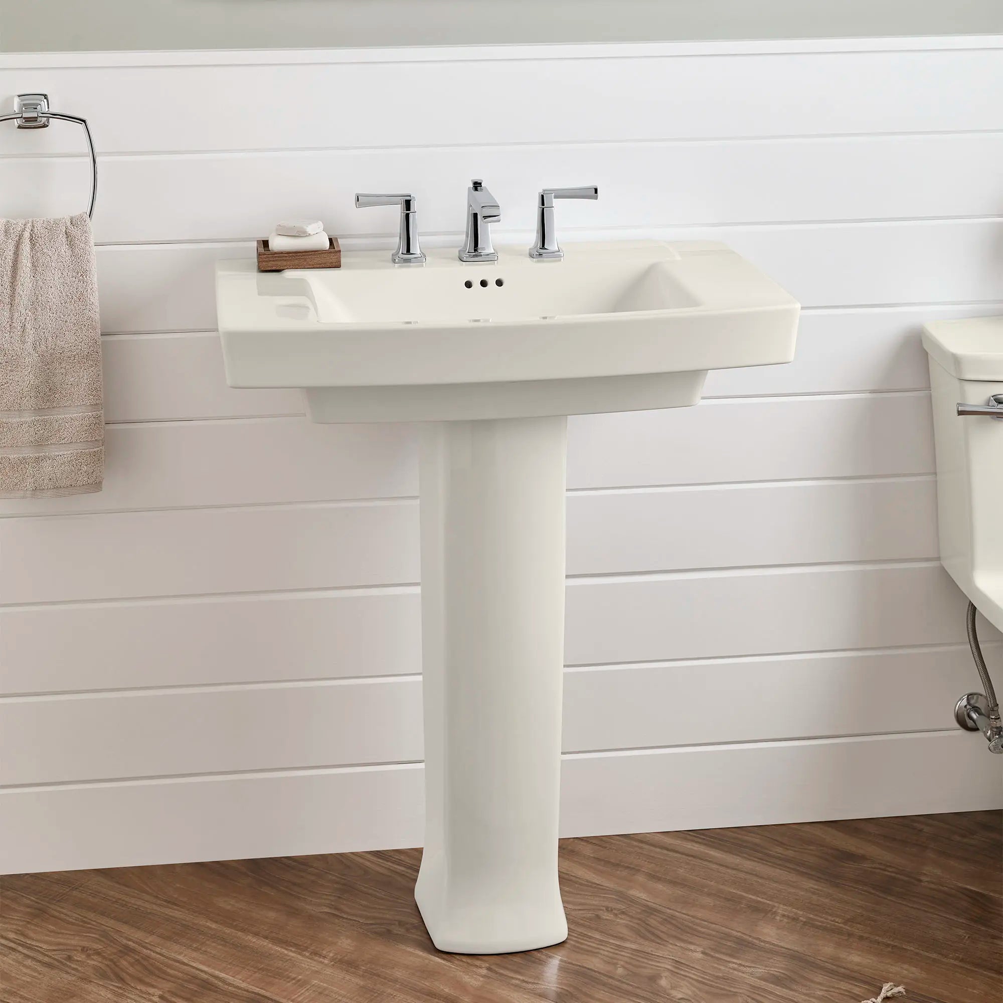 Townsend® - lavabo sur colonne, trous de robinet sur centres de 8 po (203 mm) // 8 IN WIDESPREAD / LIN // 175201_B-0328800222_1_1__0_CDNwebp.webp