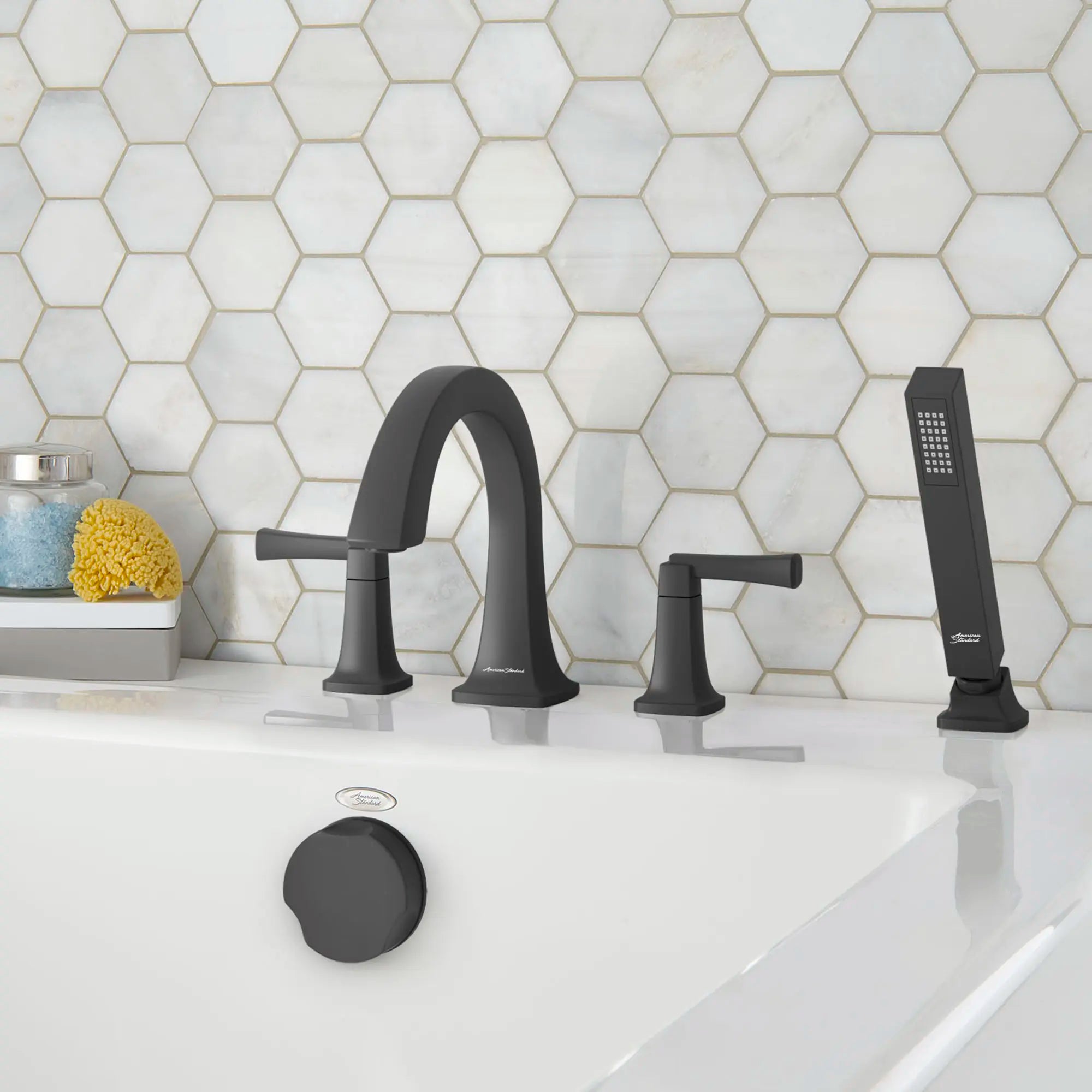 Townsend® - Robinet de baignoire à poignées à levier avec douchette pour robinet brut Flash® // BRONZE LEGACY // 175602_B-T353901278_0_CDNwebp.webp