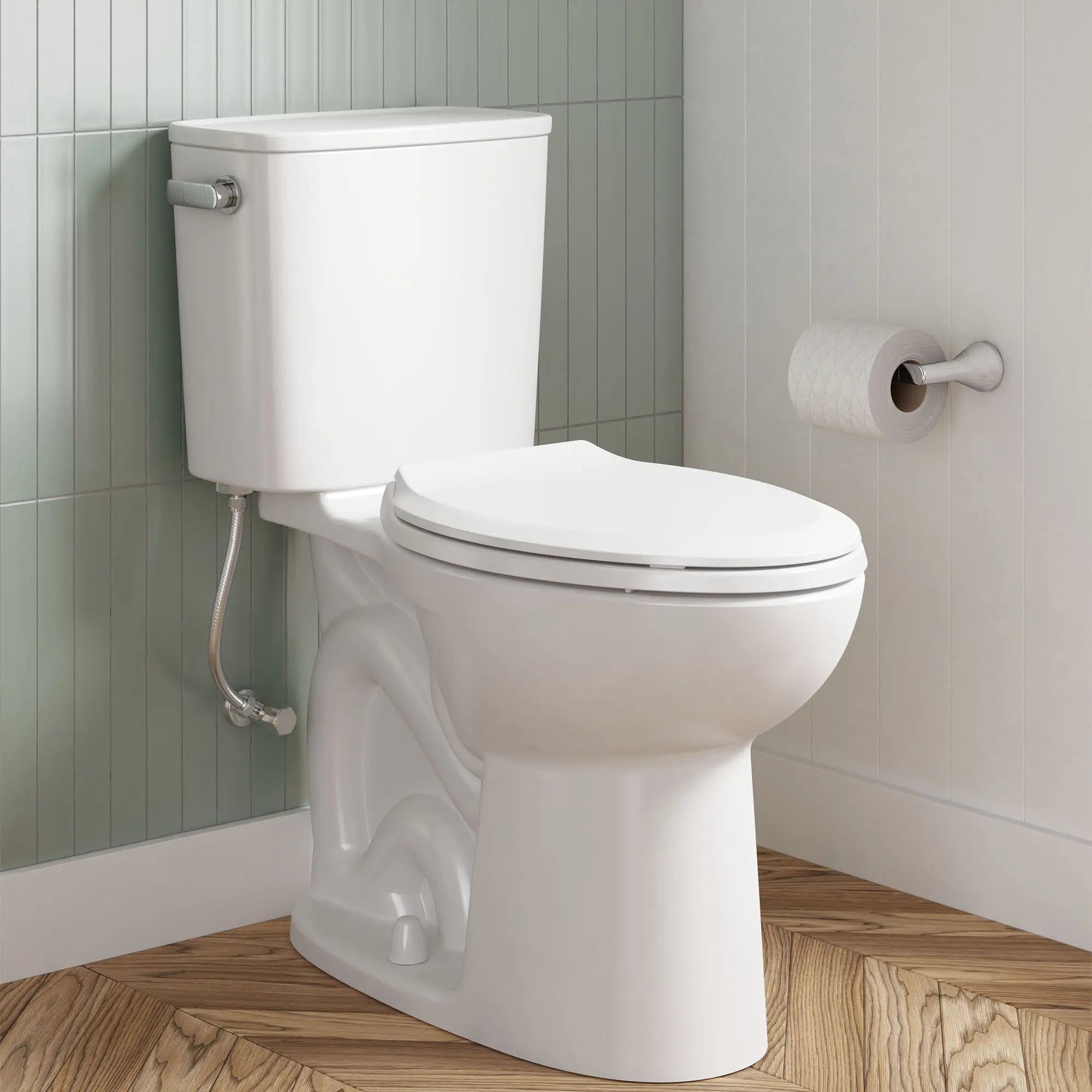 Aspirations - toilette EcoStrength allongée à hauteur de chaise, deux pièces, 0,80 gpc/3,0 Lpc, sans siège // BLANC // 176980_Aspirations_EnvironmentCloseUp_250AA809.020-7061230.002_0002_Sept2023_0_CDNwebp.webp