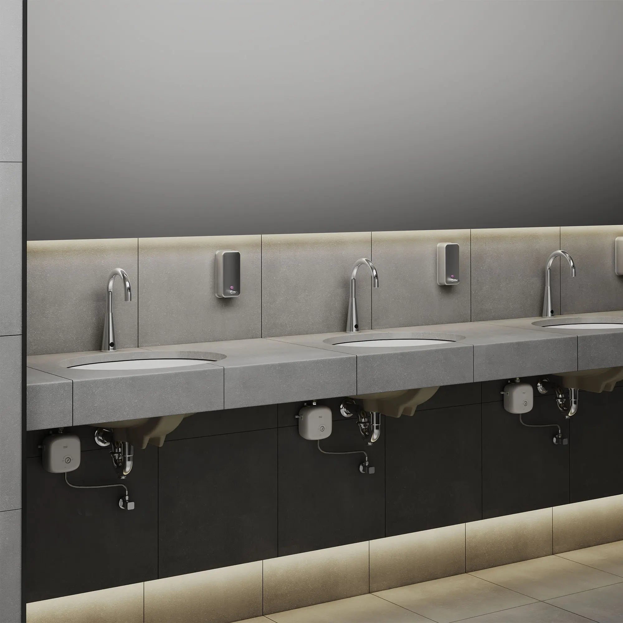 Selectronic® IC -  robinet sans contact, modèle de base, 1,5 gpm/5,7 l/min, flux laminaire dans la base // CHROME POLI // 185831_Commercial_EnvironmentCloseUp_M954350_605B165.002_496221.002_0001_Sept2023_0_CDNwebp.webp