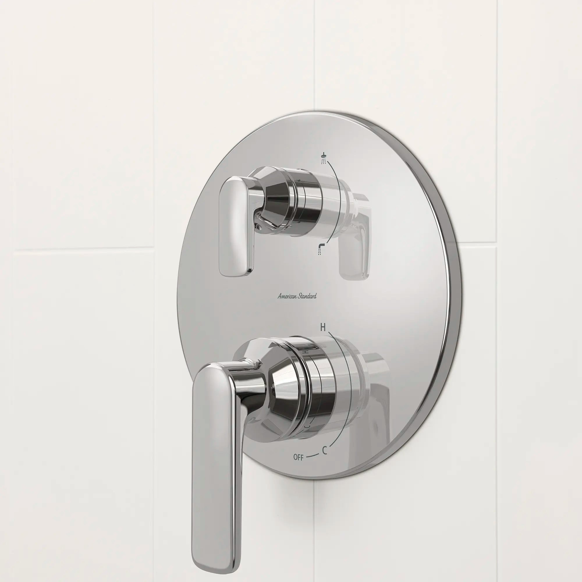 Aspirations - garniture d'inverseur de douche à 2 ou 3 voies avec cartouche discrète // CHROME POLI // 233872_Aspirations_EnvironmentCloseUp_TU061740.002_0001_Nov2023_CDNwebp.webp