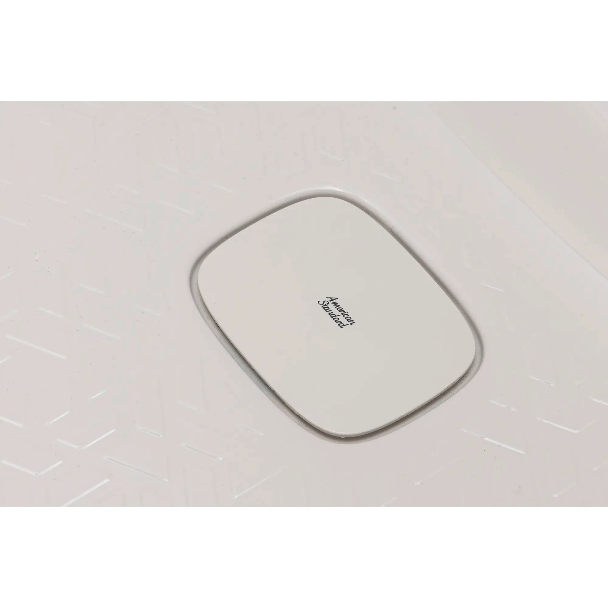 Aspirations - base de douche à seuil unique de 60 x 30 pouces avec drain à droite // 60 X 30 IN / RIGHT / BLANC // 233971_Aspirations_EnvironmentCloseUp_A8019T-RHO.020_0004_Nov2023_CDNwebp.webp