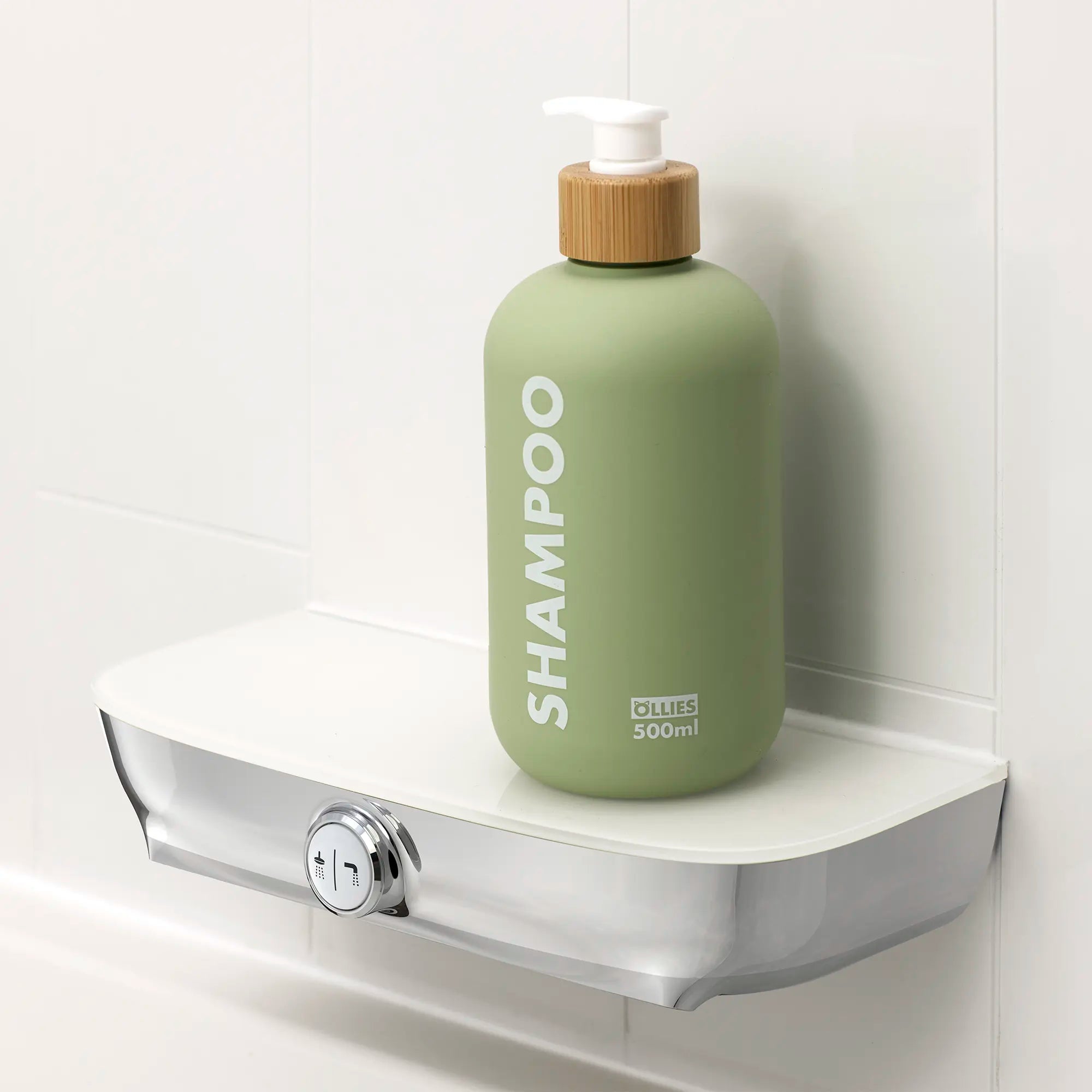 Bec de baignoire Aspirations avec débit en cascade // CHROME POLI // 234190_Aspirations_EnvironmentCloseUp_8888116.002_0001_Nov2023_CDNwebp.webp