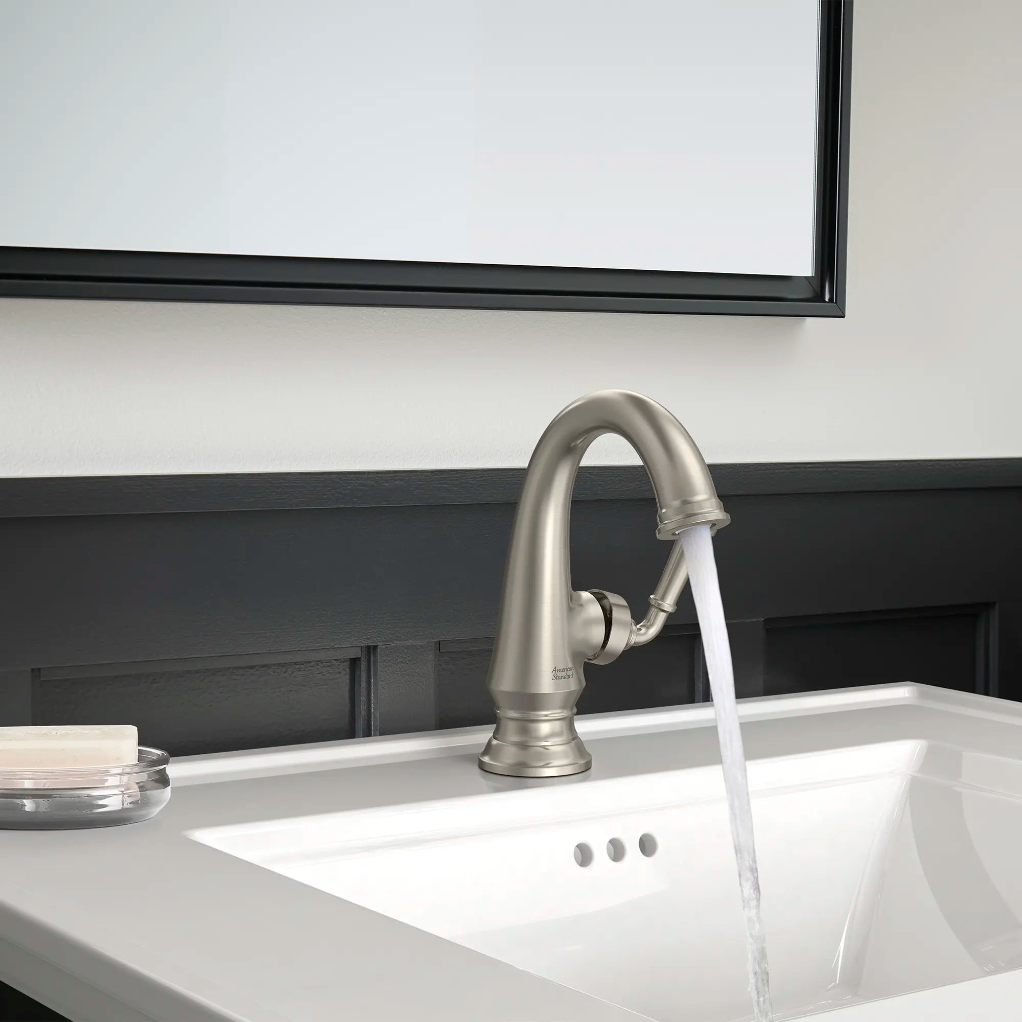 Delancey® - Robinet de salle de bain monotrou à poignée unique 1,2 gpm/4,5 L/min avec poignée à levier // NICKEL BROSSÉ // 238711_DELANCEY_EnvironmentCloseUp_7052121.295_0002_Jan2024_CDNwebp.webp