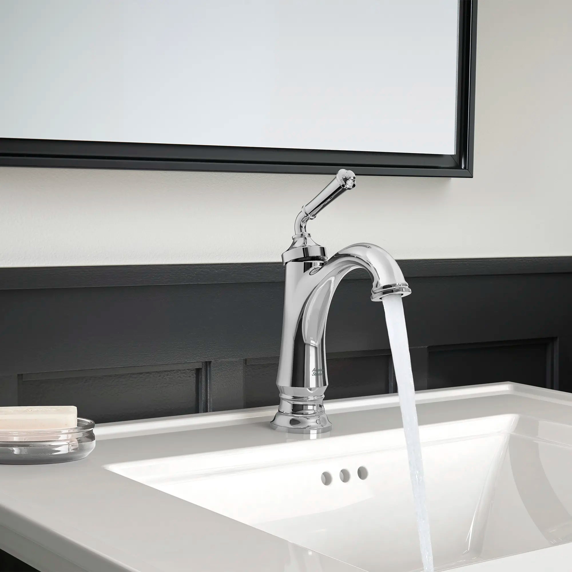 Delancey® - Robinet de salle de bain monotrou à poignée unique 1,2 gpm/4,5 L/min avec poignée à levier // CHROME POLI // 238735_DELANCEY_EnvironmentCloseUp_7052107.002_0001_Jan2024_CDNwebp.webp