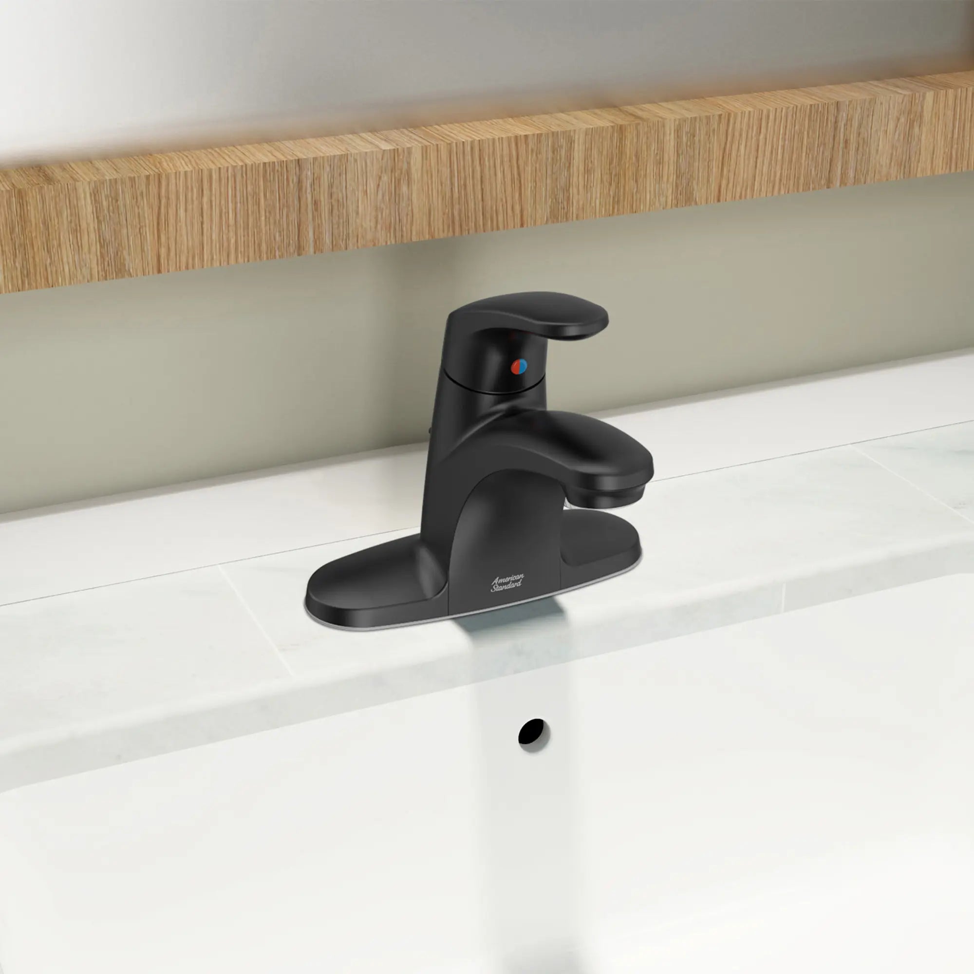 Colony® PRO - Robinet de salle de bain monotrou à poignée unique 1,2 gpm/4,5 L/min avec poignée à levier // MATTE BLACK // 240547_ColonyPro_EnvironmentCloseUp_7075000.243_0001_APRIL2024_CDNwebp_6ac2b6ed-ea93-4825-9627-a65ea2312813.webp