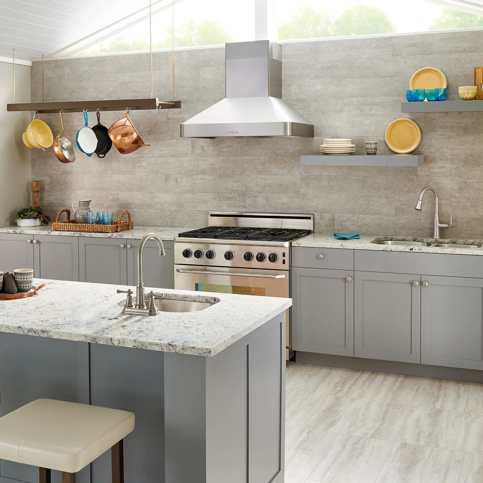 Évier de cuisine Portsmouth en acier inoxydable à cuve simple, à montage sous plan, 18 x 16 po // INOX // 259079_Portsmouth_18CR9322100S075_18SB9181600S075__4285300075_4285300F15_4285420075_4285420F15_CDNwebp.webp