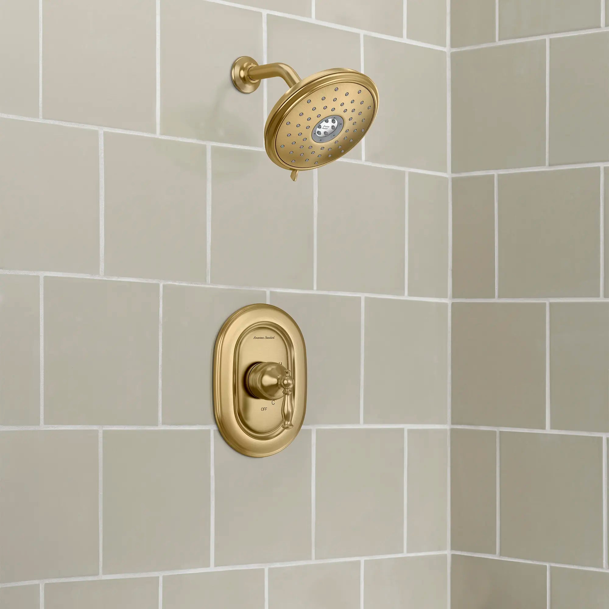 Pomme de douche fixe Spectra® de 7-1/4 po, traditionnelle, économie d'eau : 1,8 gpm/6,8 L/min  // AUBE FRAÎCHE BROSSÉ // 262265_B-TU440507GN0_9138073GN0_0_CDNwebp.webp