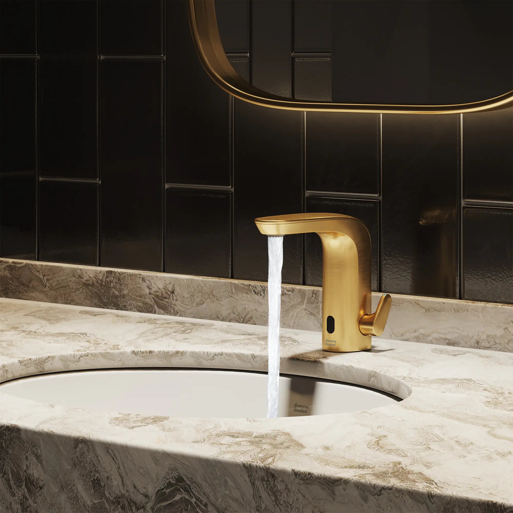 NextGen Selectronic® -  robinet sans contact, modèle de base et mitigeur sur plan, 0,5 gpm/1,9 L/min // AUBE FRAÎCHE BROSSÉ // 269918_NextGen_EnvironmentCloseUp_706B205.GN0_0005_JULY2025_0_CDNwebp.webp