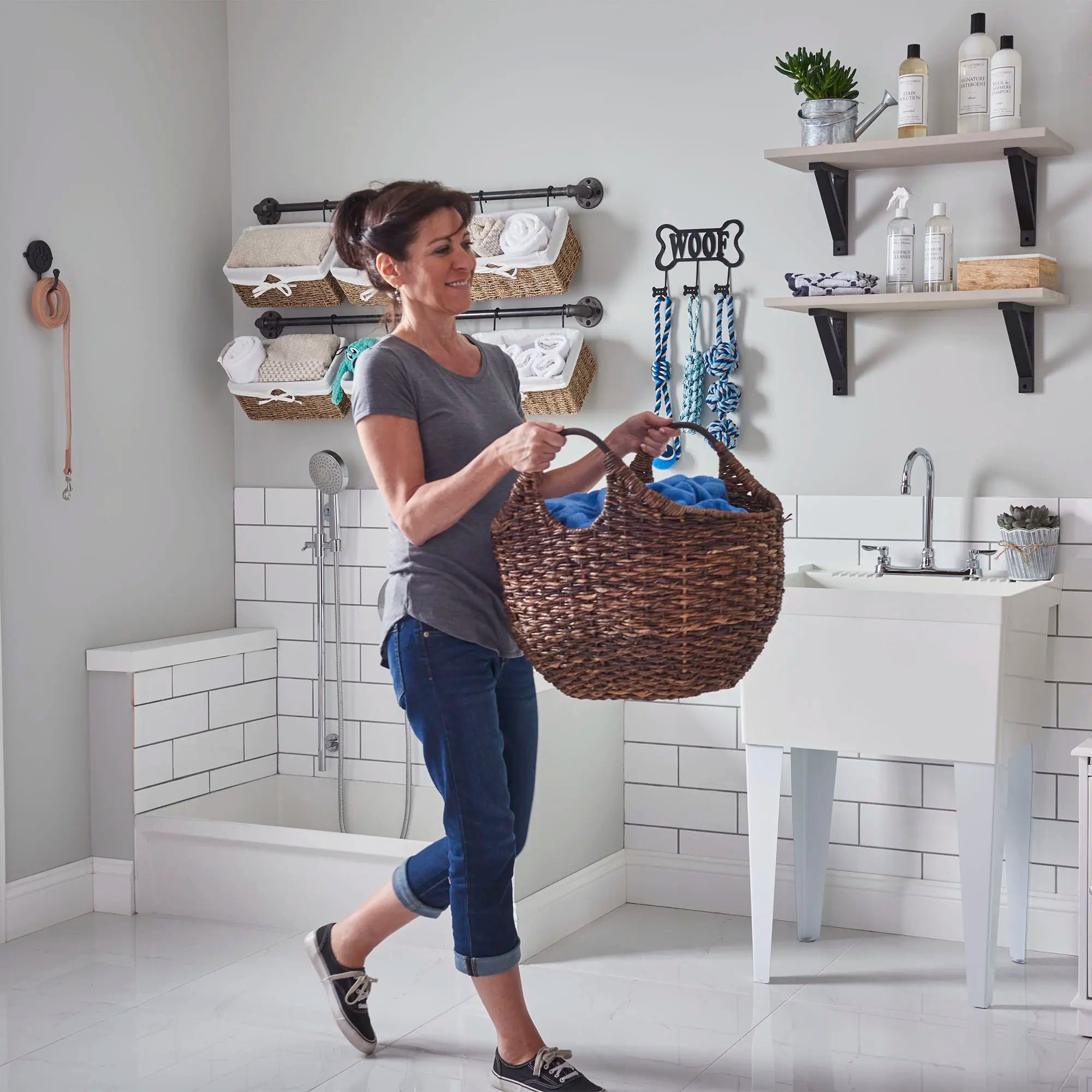 Monterrey - Robinet de cuisine à col de cygne et montage par le haut et poignées à levier 1,5 gpm/5,7 l/min // CHROME POLI // 33089_L-6405140002_4_0_CDNwebp.webp