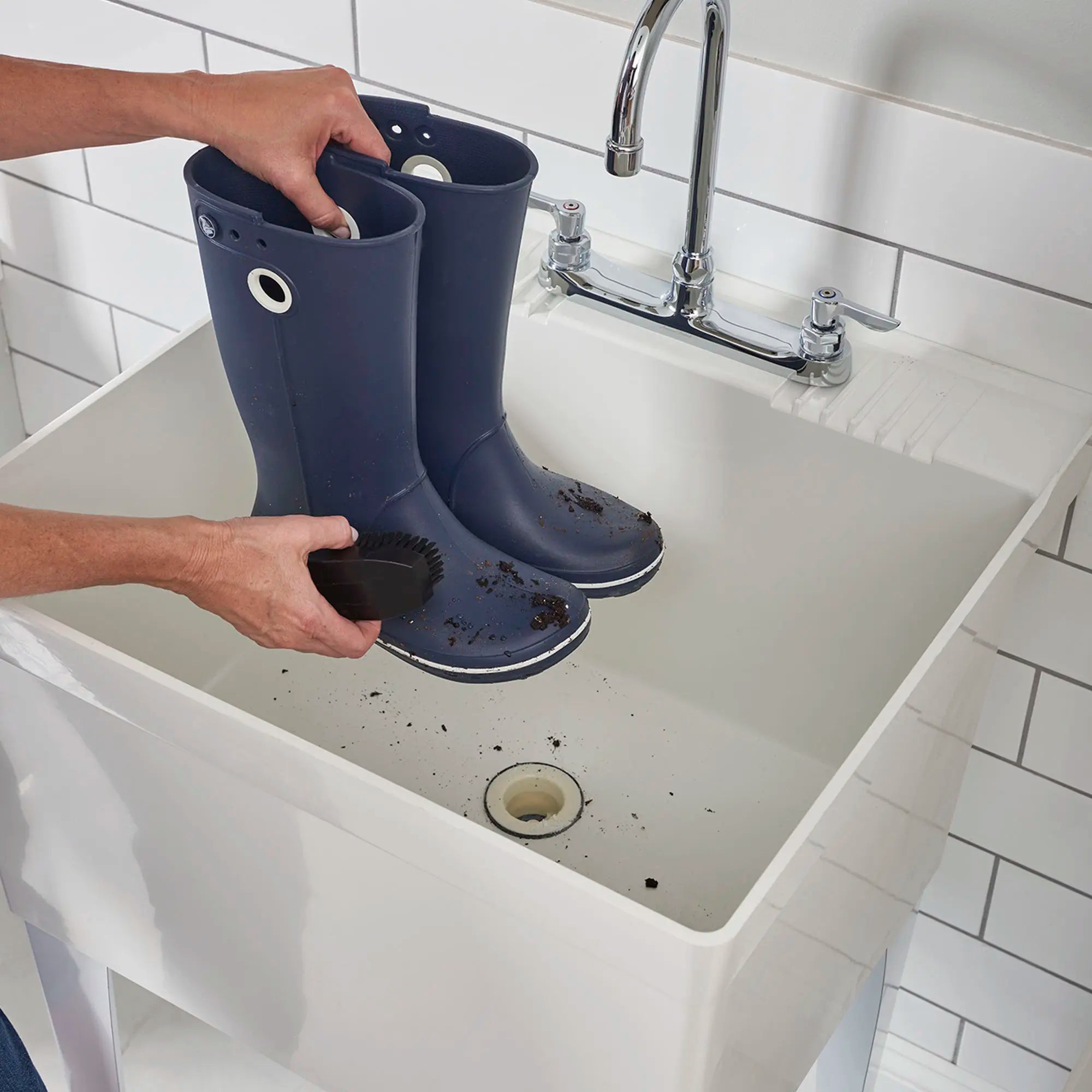 Monterrey - Robinet de cuisine à col de cygne et montage par le haut et poignées à levier 1,5 gpm/5,7 l/min // CHROME POLI // 33093_L-6405140002_5_0_CDNwebp.webp