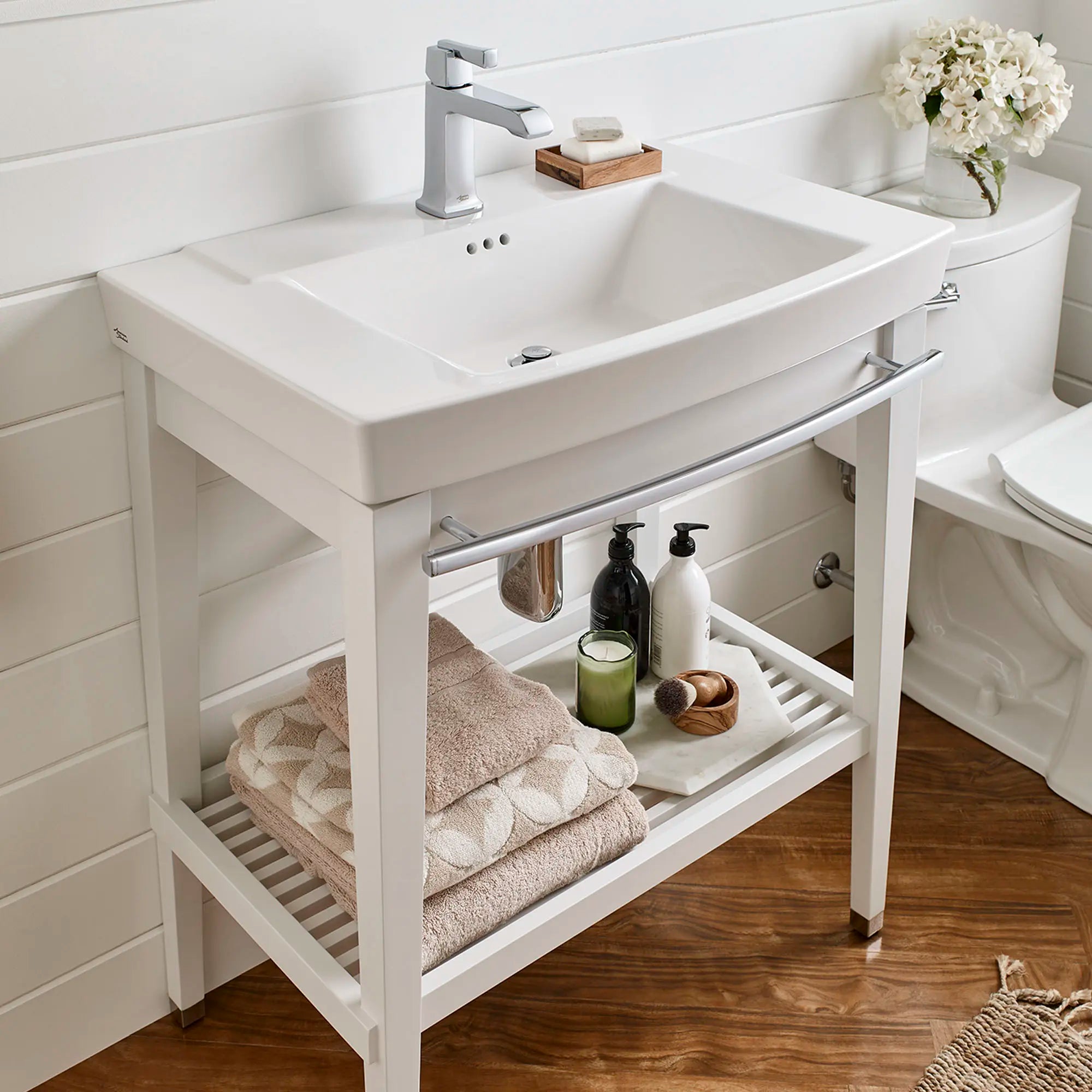 Mobilier American Standard® pour les lavabos Townsend® – table de toilette de 30 po // BLANC // 40405_B-9039030020_0_CDNwebp.webp