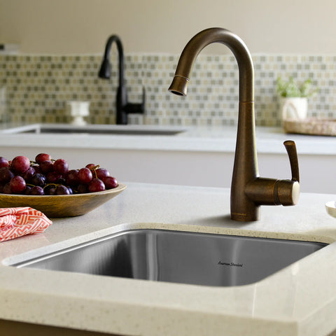 Robinet de bar rétractable Quince à monocommande et jet double, 2,2 gpm (8,3 L/min)