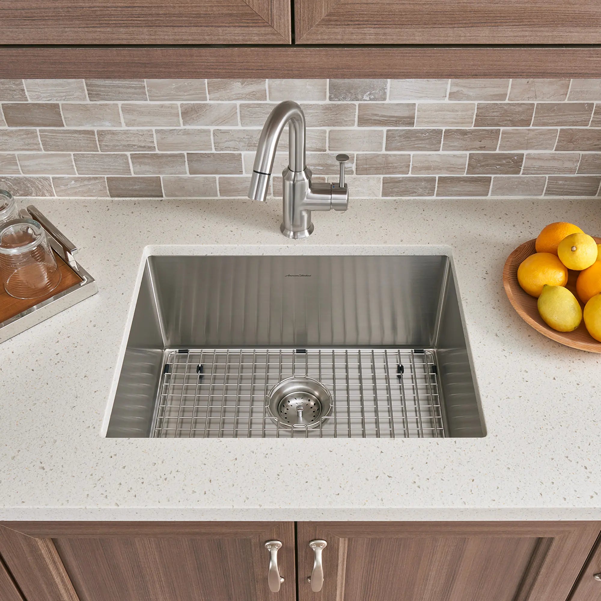 Évier de cuisine Pekoe® en acier inoxydable à cuve simple, à montage sous plan, 23 x 18 po // INOX // 65688_B_18SB10231800075_1__1__CDNwebp.webp