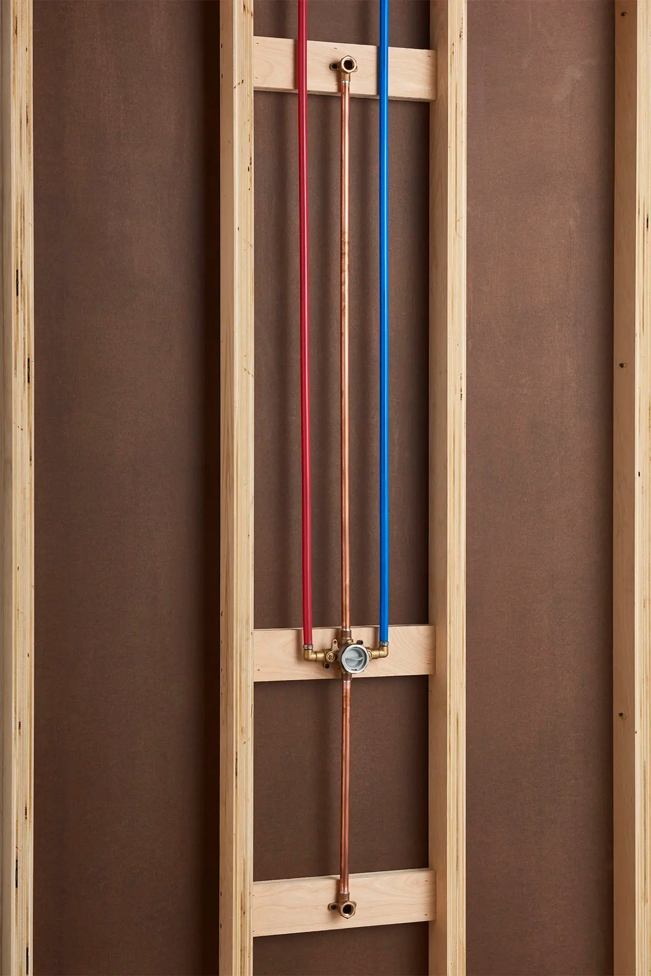 Flash® - Robinet brut de douche avec entrées de sertissage coudées PEX/sorties universelles - robinets d’arrêt à tournevis // SANS FINI // 66255_B_RU107ESS_4a_CDNwebp.webp