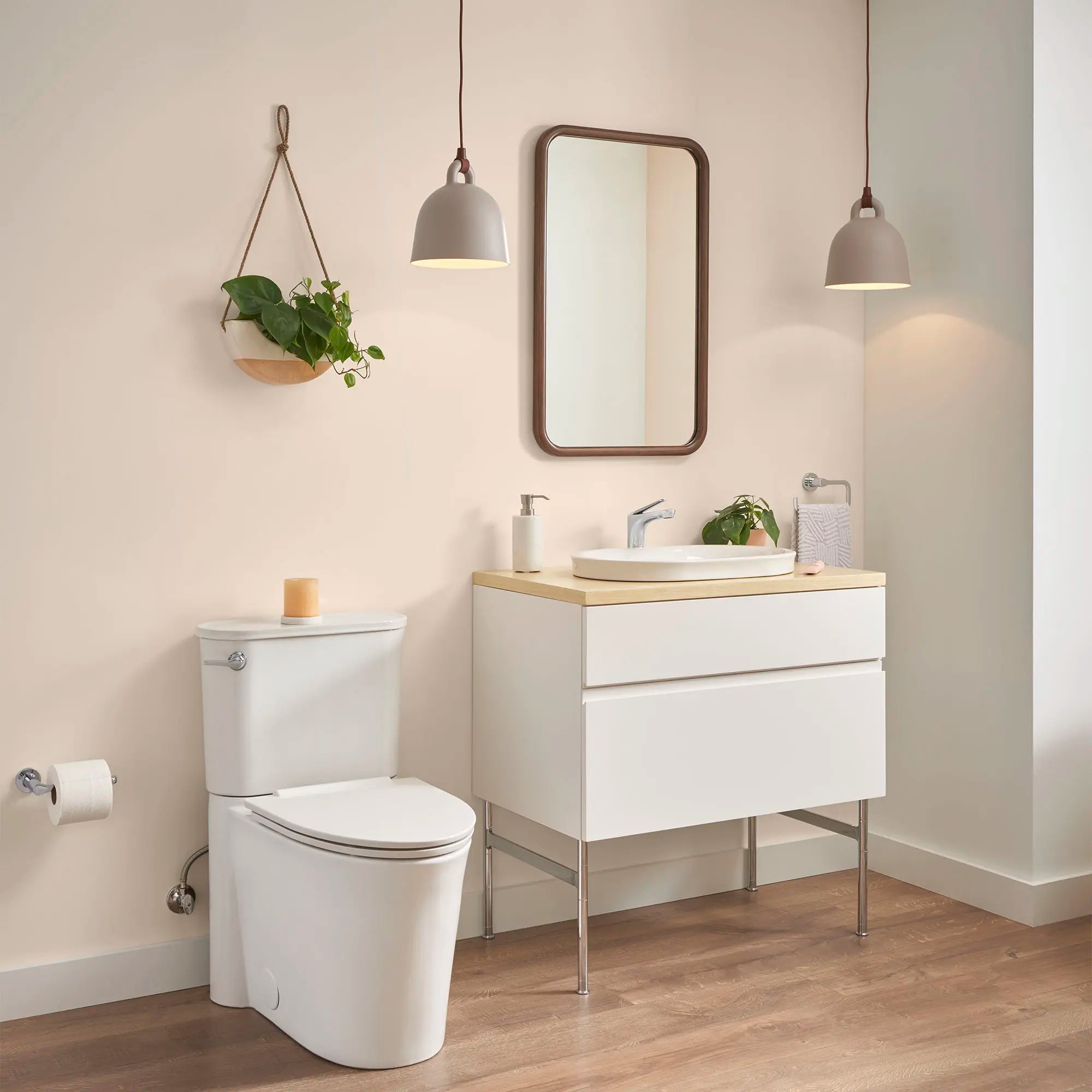 Ensemble de pieds de meuble-lavabo Studio® S // CHROME POLI // 70060_B-226AA104020_4162A104020_3712A100020_7105101002_1296000020_7813001478_8726033020_8722000002_1_CDNwebp.webp