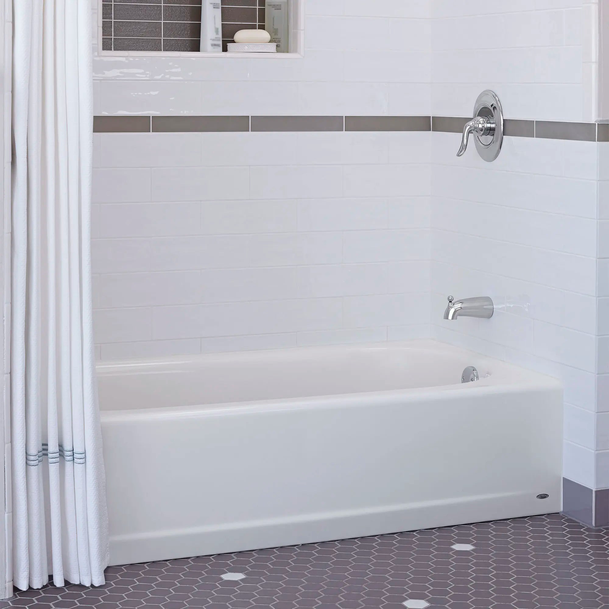 Baignoire Princeton® Americast® 60 x 30 po avec tablier intégré et renvoi à droite // ARCTIC // 70330_B-2391202011_CDNwebp.webp