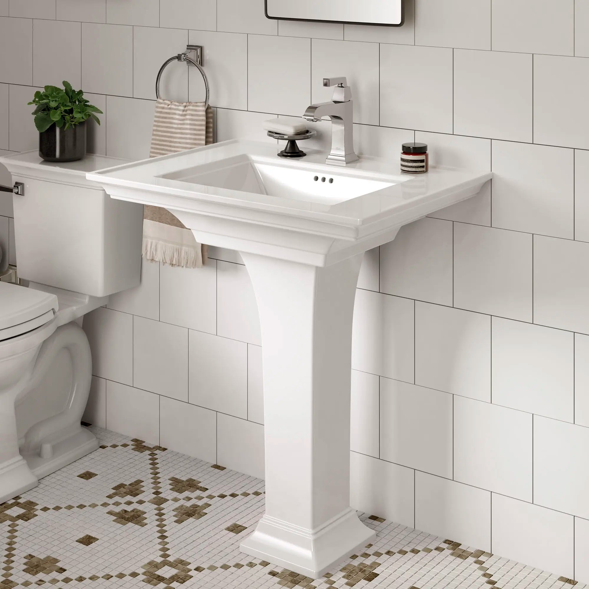 Town Square® S - Robinet de salle de bain monotrou à poignée unique 1,2 gpm/4,5 L/min avec poignée à levier // CHROME POLI // 71645_B-297100020_7455107002_CDNwebp.webp