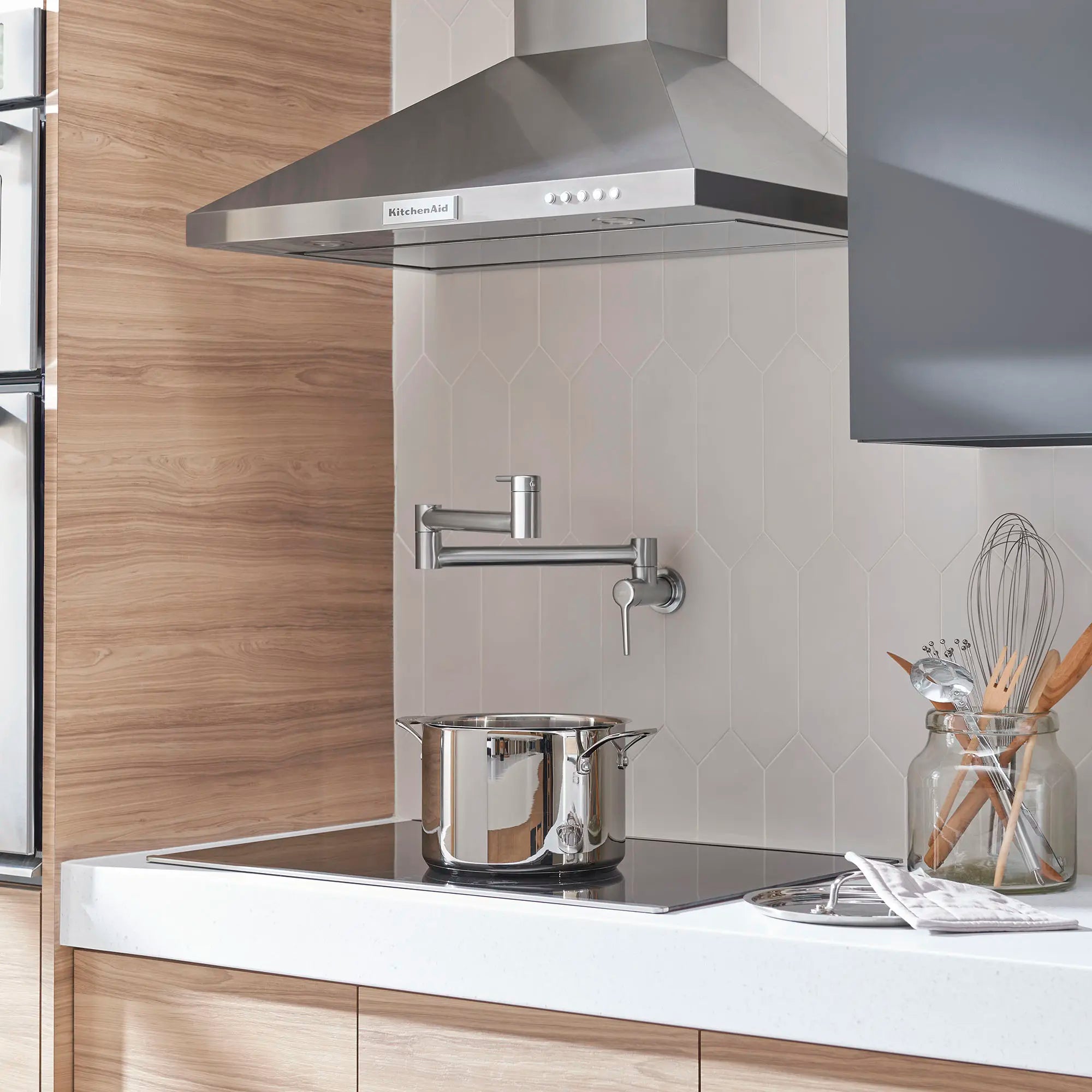 Robinet de cuisine mural Studio® S  // INOX // 72811_B-4803900075_1_CDNwebp.webp