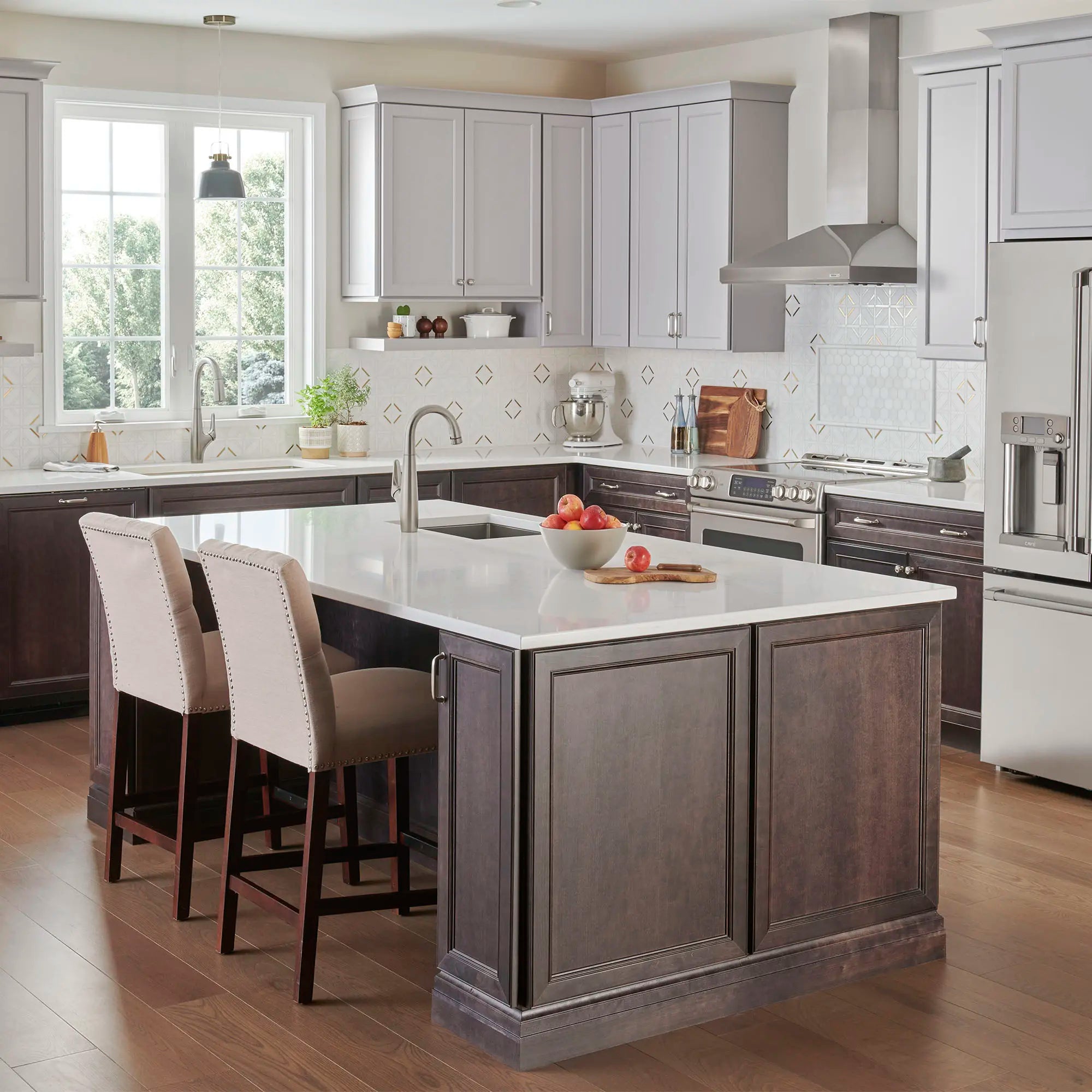 Robinet de cuisine rétractable Avery à monocommande et jet double, 1,5 gpm (5,7 L/min) // INOX // 72964_B-4901300075_4901410075_1_CDNwebp.webp