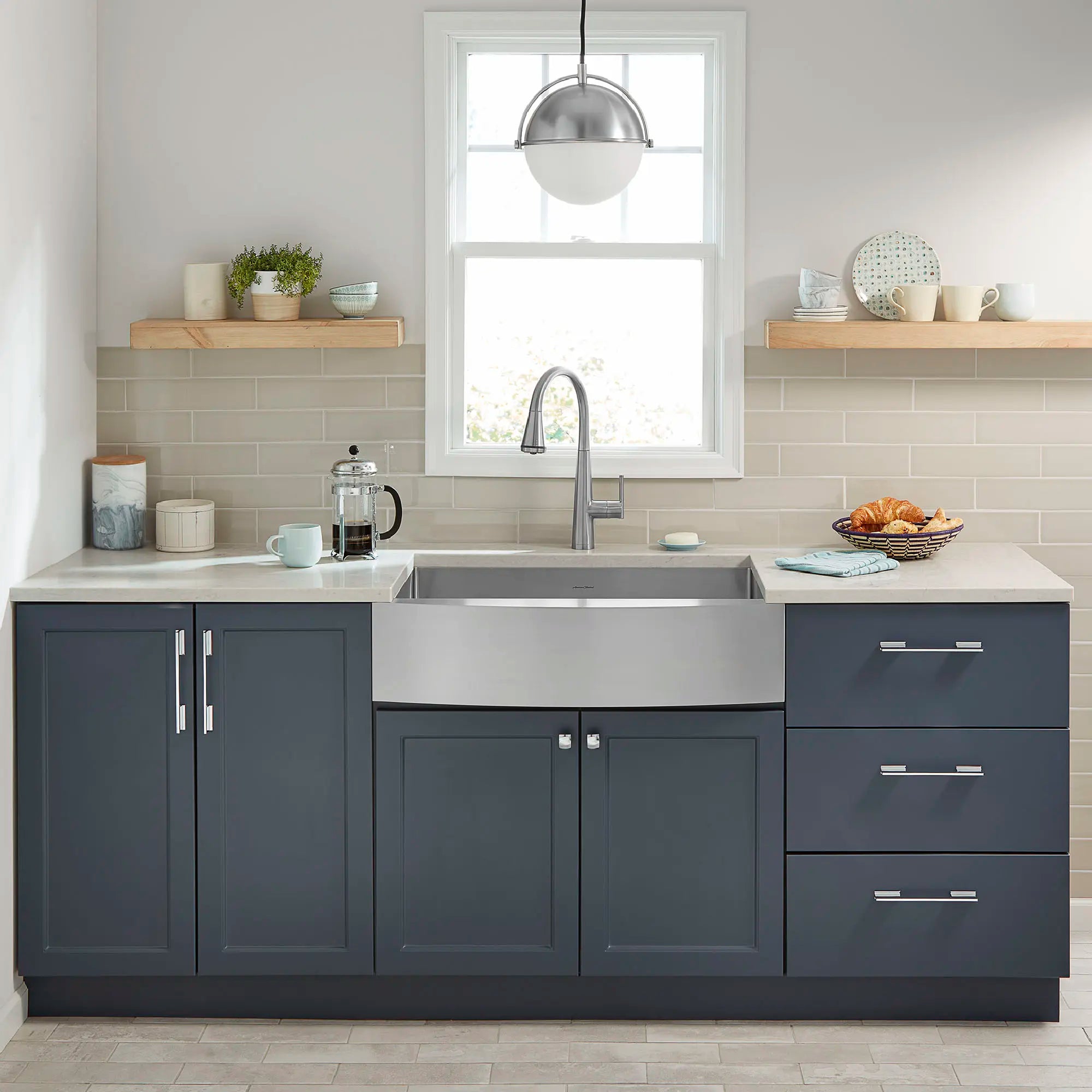 Robinet de cuisine Edgewater® à monocommande et jets multiples, 5,7 L/min (1,5 gpm)  // INOX // 73865_B-4932300075__1__CDNwebp.webp