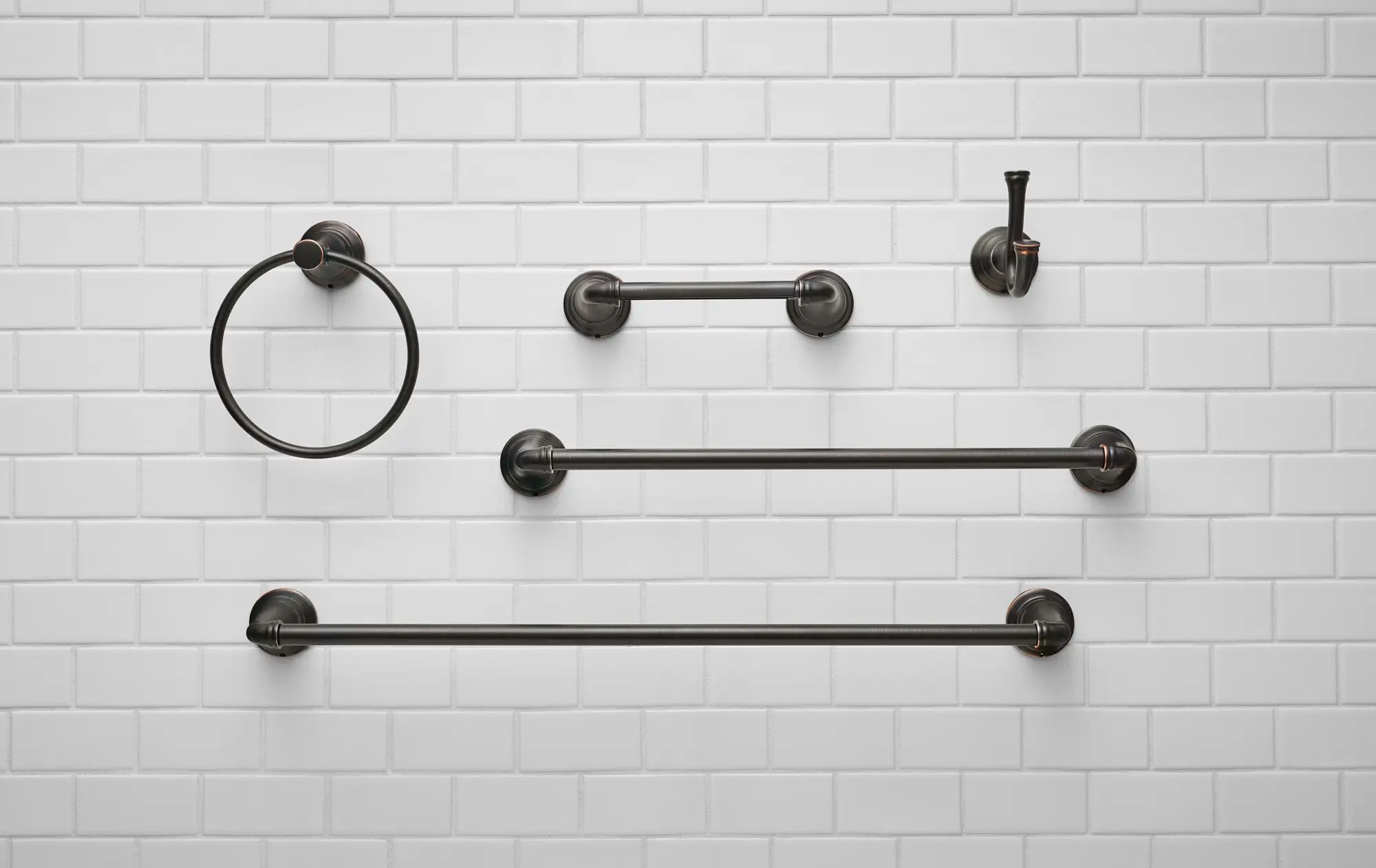 Delancey® - Porte-papier hygiénique // BRONZE LEGACY // 76100_B-7052190278_7052230278_7052210278_7052018278_7052024278_CDNwebp.webp