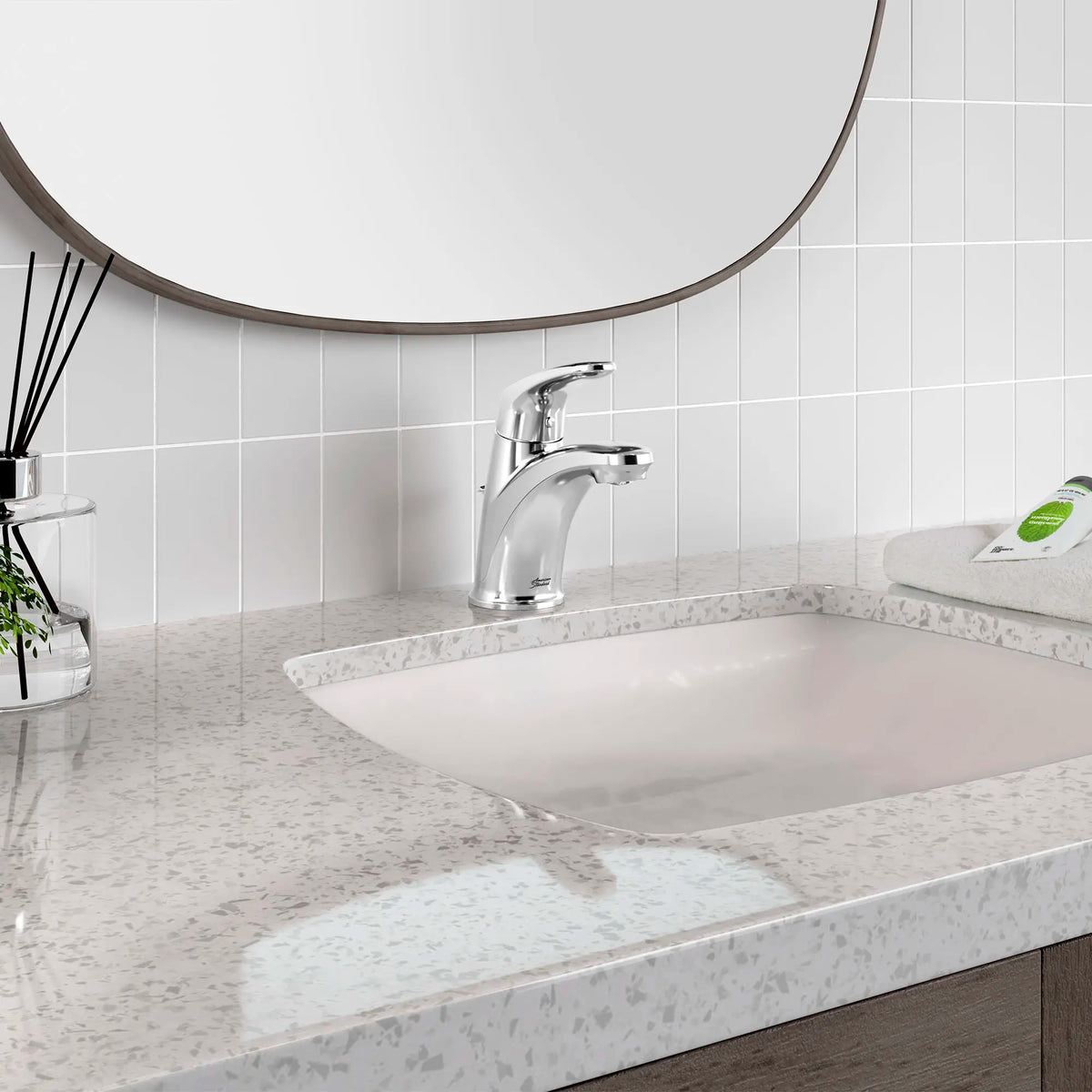 Colony® PRO - Robinet de salle de bain monotrou à poignée unique 1,2 gpm/4,5 L/min avec poignée à levier // CHROME POLI // 76338_B-7075100002_CDNwebp.webp