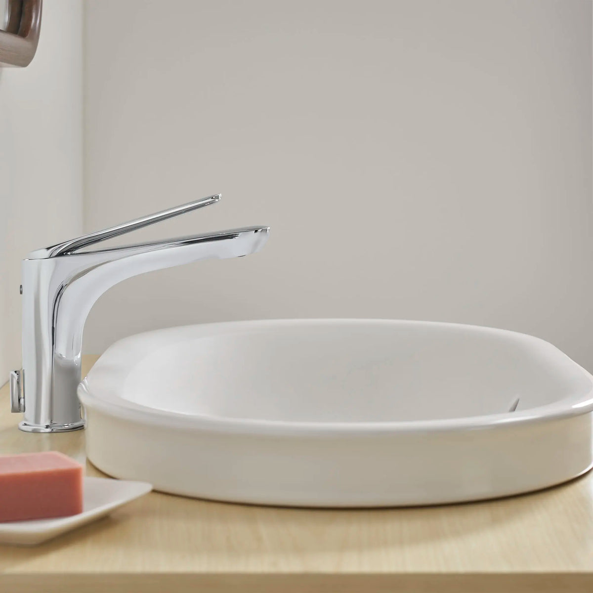 Studio® S - Robinet de salle de bain, 4,5 L/min/1,2 gpm avec poignée à levier // CHROME POLI // 76512_B-7105101002_1296000020_7813001478_CDNwebp.webp