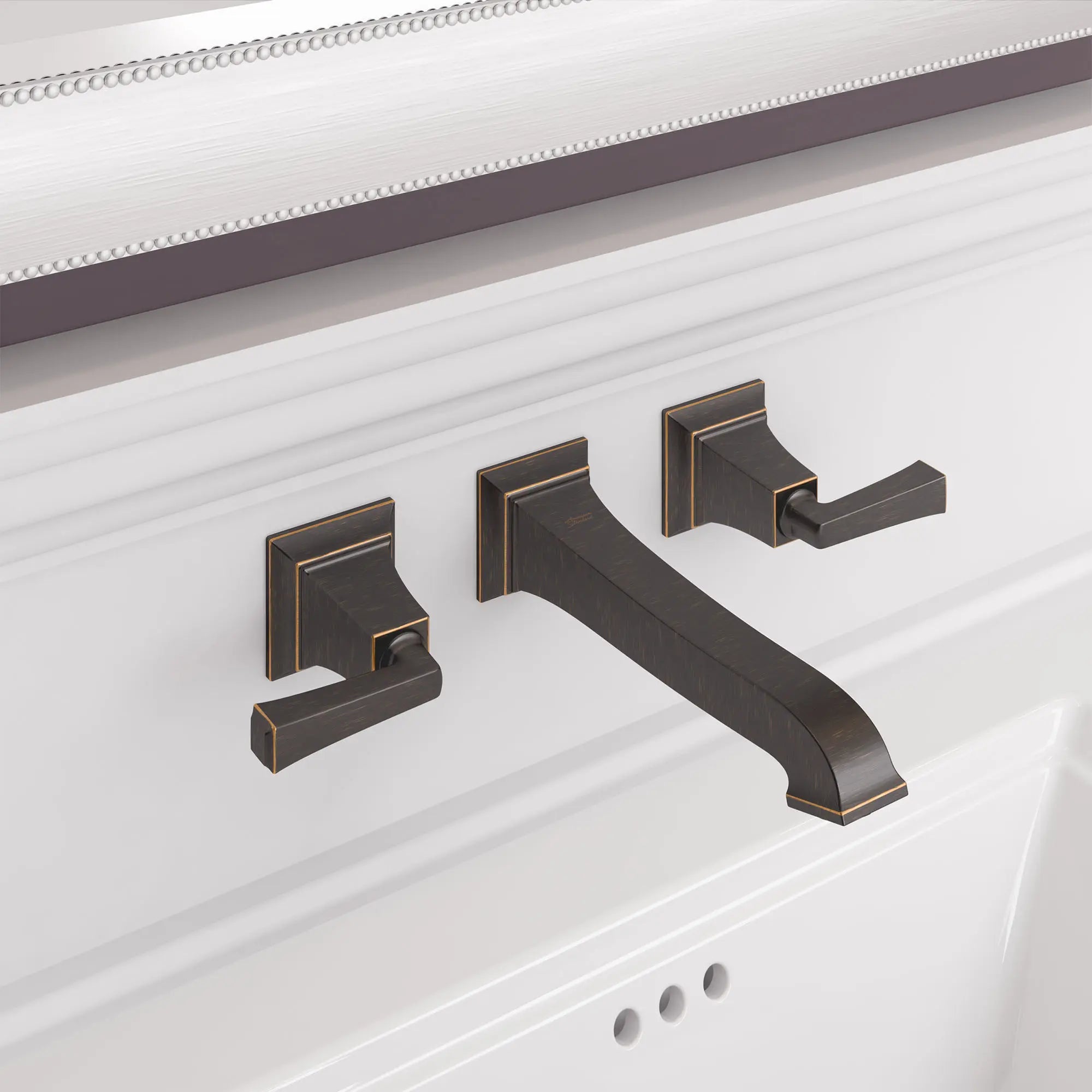 Town Square® S - Robinet mural à 2 poignées 1,2 gpm/4,5 L/min avec poignées à levier // BRONZE LEGACY // 79705_B-7455451278_CDNwebp.webp