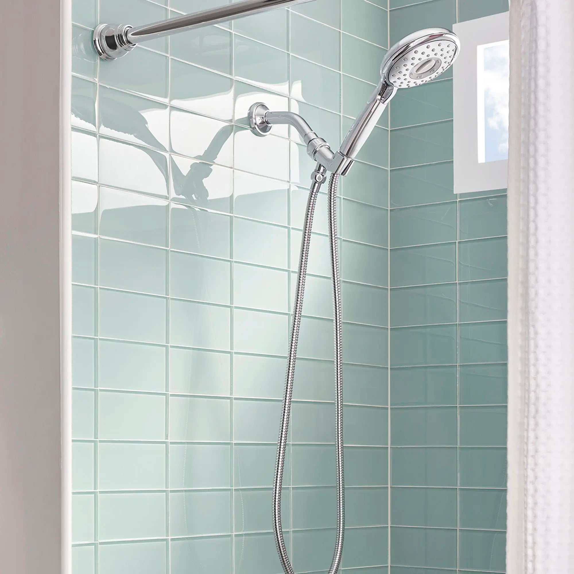 Tuyau de douche en métal // CHROME POLI // 81070_B-8888035002_CDNwebp.webp