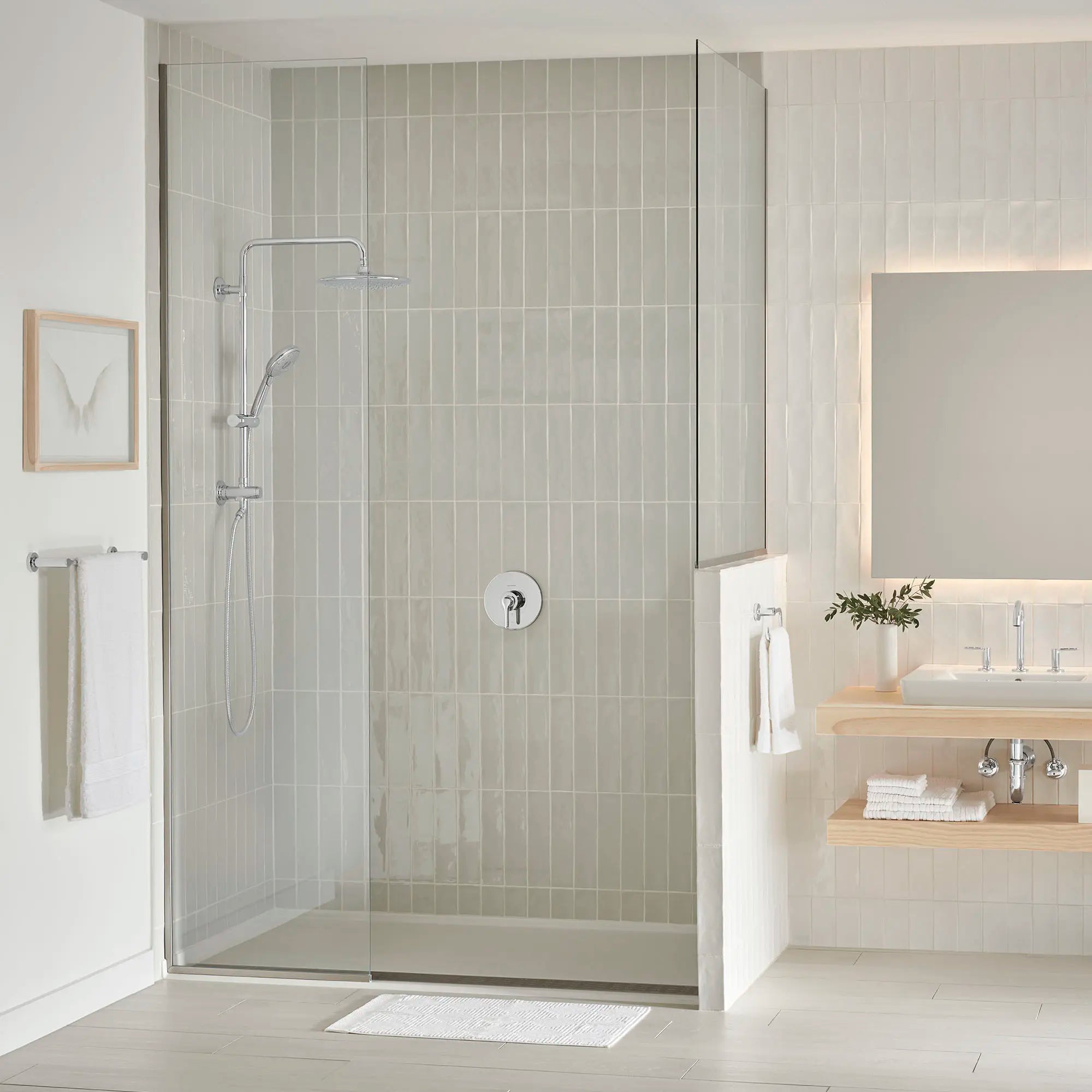 Studio® S - Robinet de salle de bain à 2 poignées espacées de 8 po 4,5 L/min/1,2 gpm avec poignées à levier // CHROME POLI // 81486_B-9035804002_7105801002_CDNwebp.webp