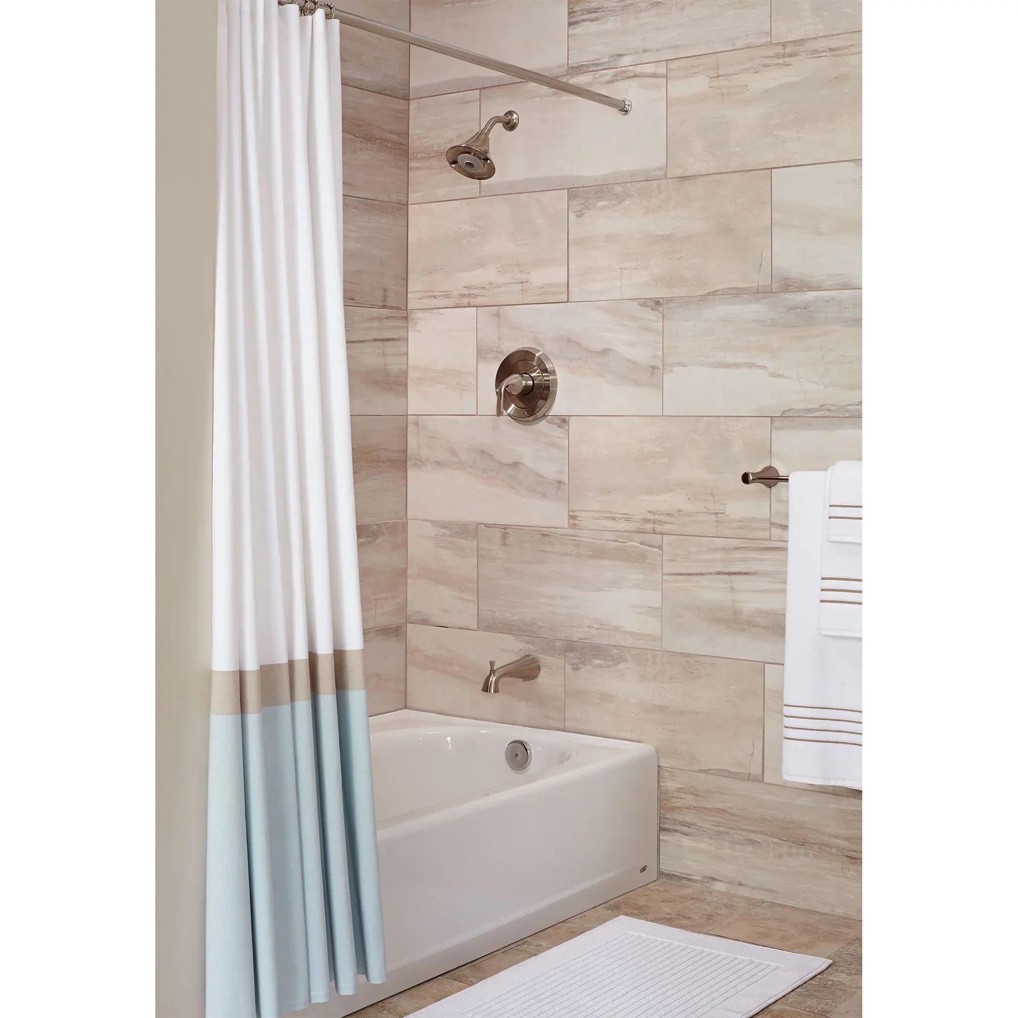 Fluent® 2.0 GPM baignoire and Garniture de douche Kit avec poignée à levier // BRUSHED NICKEL // 86999_B-T186508295_CDNwebp.webp