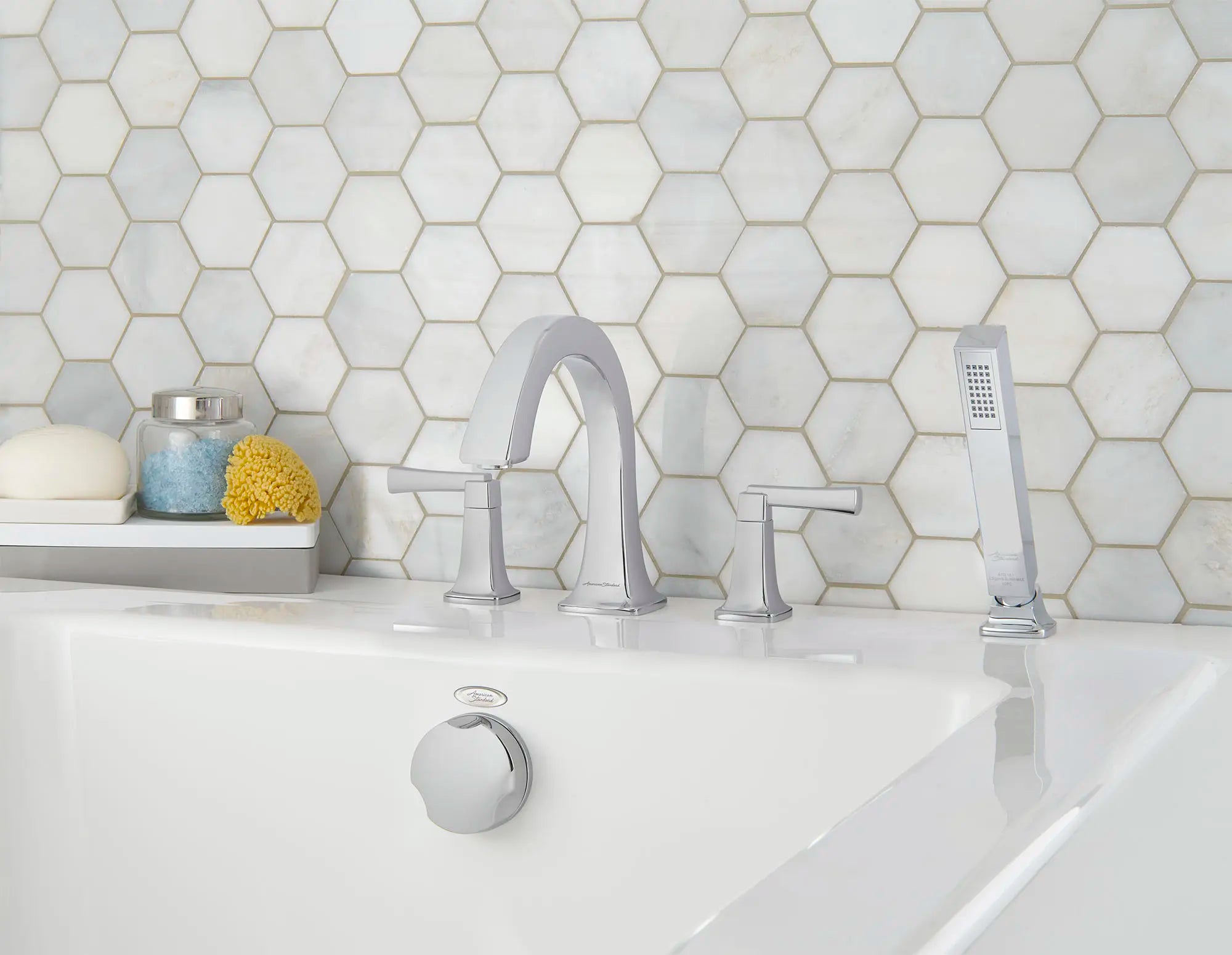 Townsend® - Robinet de baignoire à poignées à levier avec douchette pour robinet brut Flash® // CHROME POLI // 87141_B-T353901002_1660608002_CDNwebp.webp