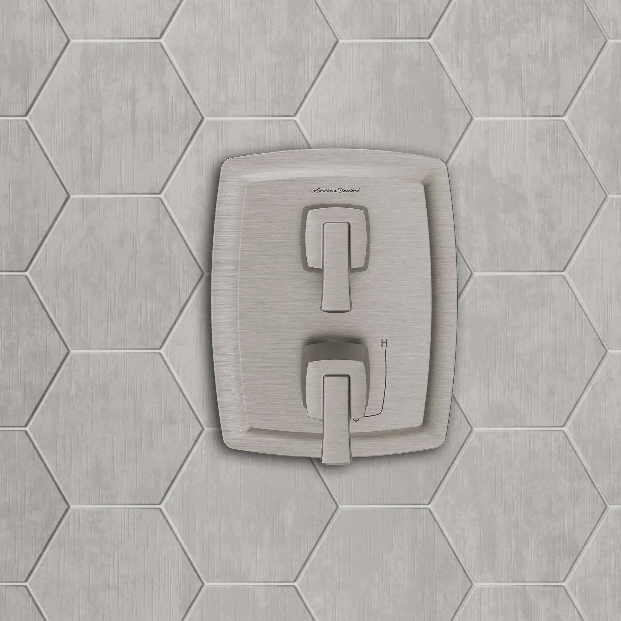 Townsend® - garniture d'inverseur de douche intégré à 2 poignées seulement // NICKEL BROSSÉ // 88253_B-TU353740.295_CDNwebp.webp