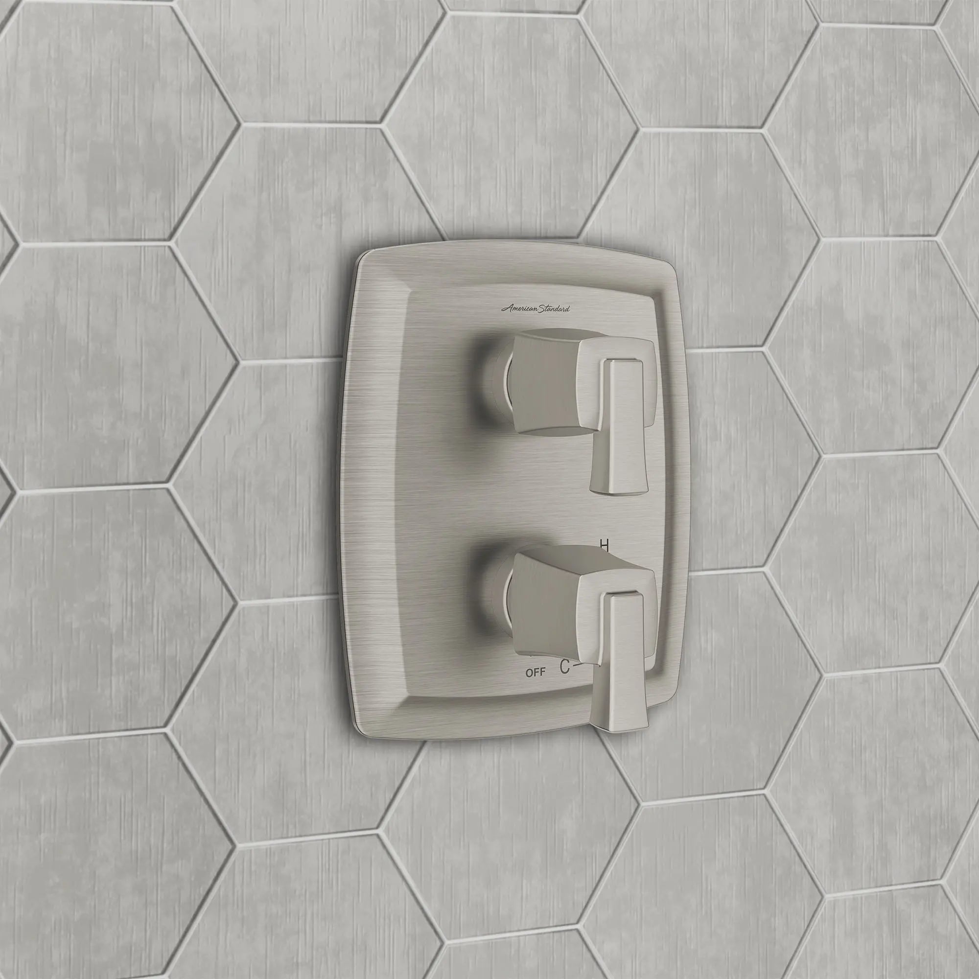 Townsend® - garniture d'inverseur de douche intégré à 2 poignées seulement // NICKEL BROSSÉ // 88257_B-TU353740.295_1_CDNwebp.webp