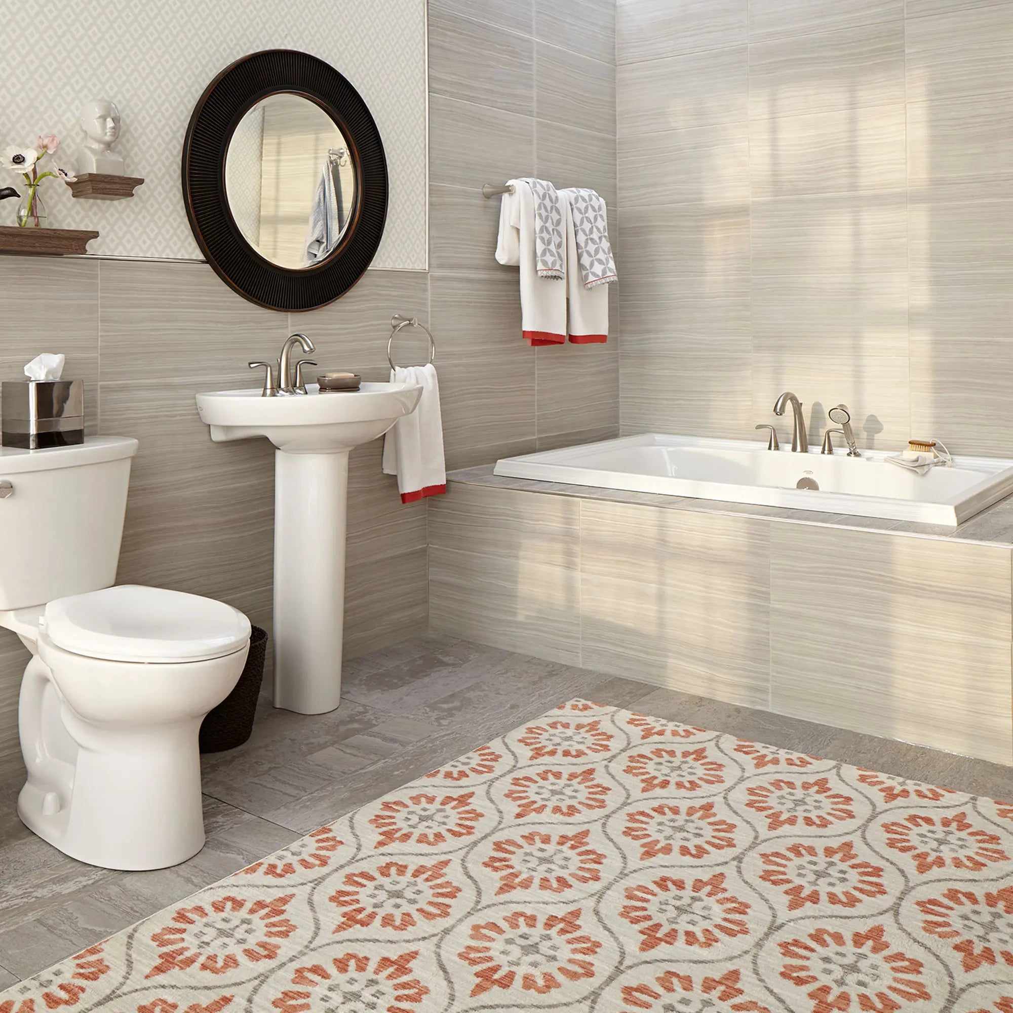 Toilette Cadet® PRO, 2 pièces, 1,28 gpc/4,8 lpc, à cuvette allongée à hauteur de chaise, sans siège // BLANC // 88699_C215AA104020_CDNwebp.webp