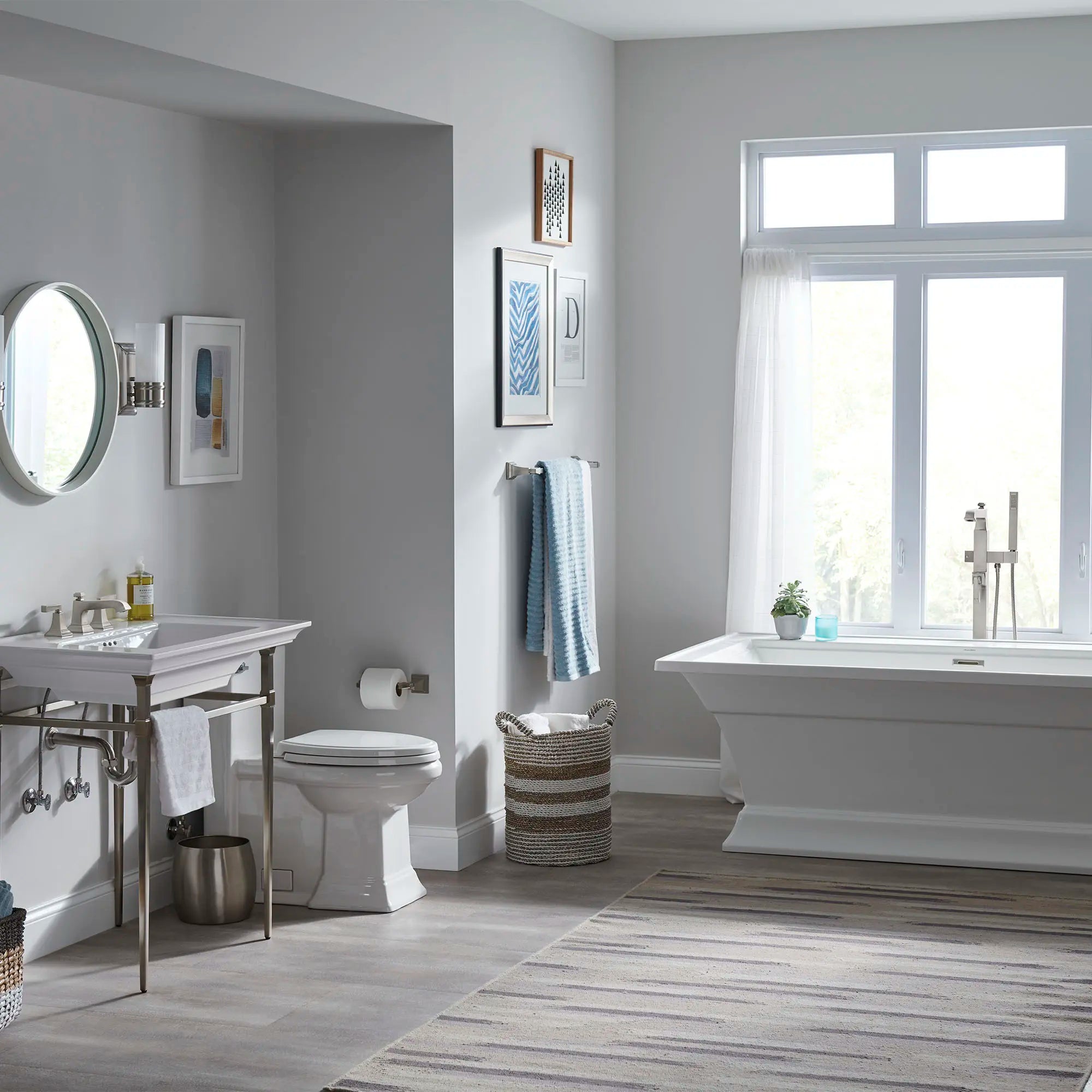 Town Square® S - Robinet de baignoire autoportant pour robinetterie brute Flash® avec poignée à levier // CHROME POLI // 89478_C-7455801295__0297008020_8721000295_2546004020_T455951002_2917228020_CDNwebp.webp