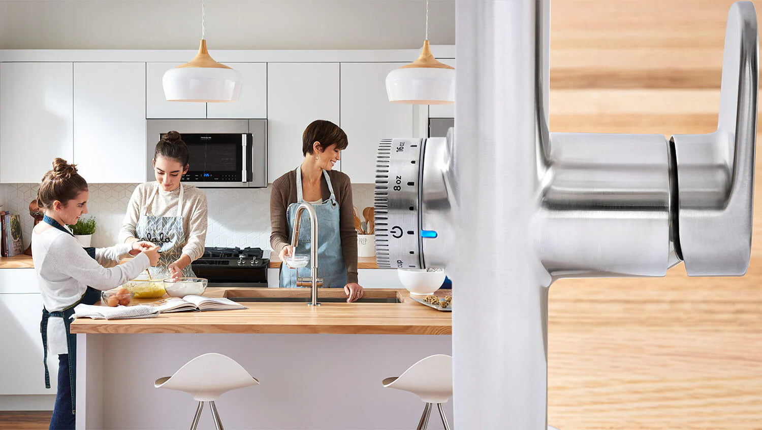 Banner overlay image